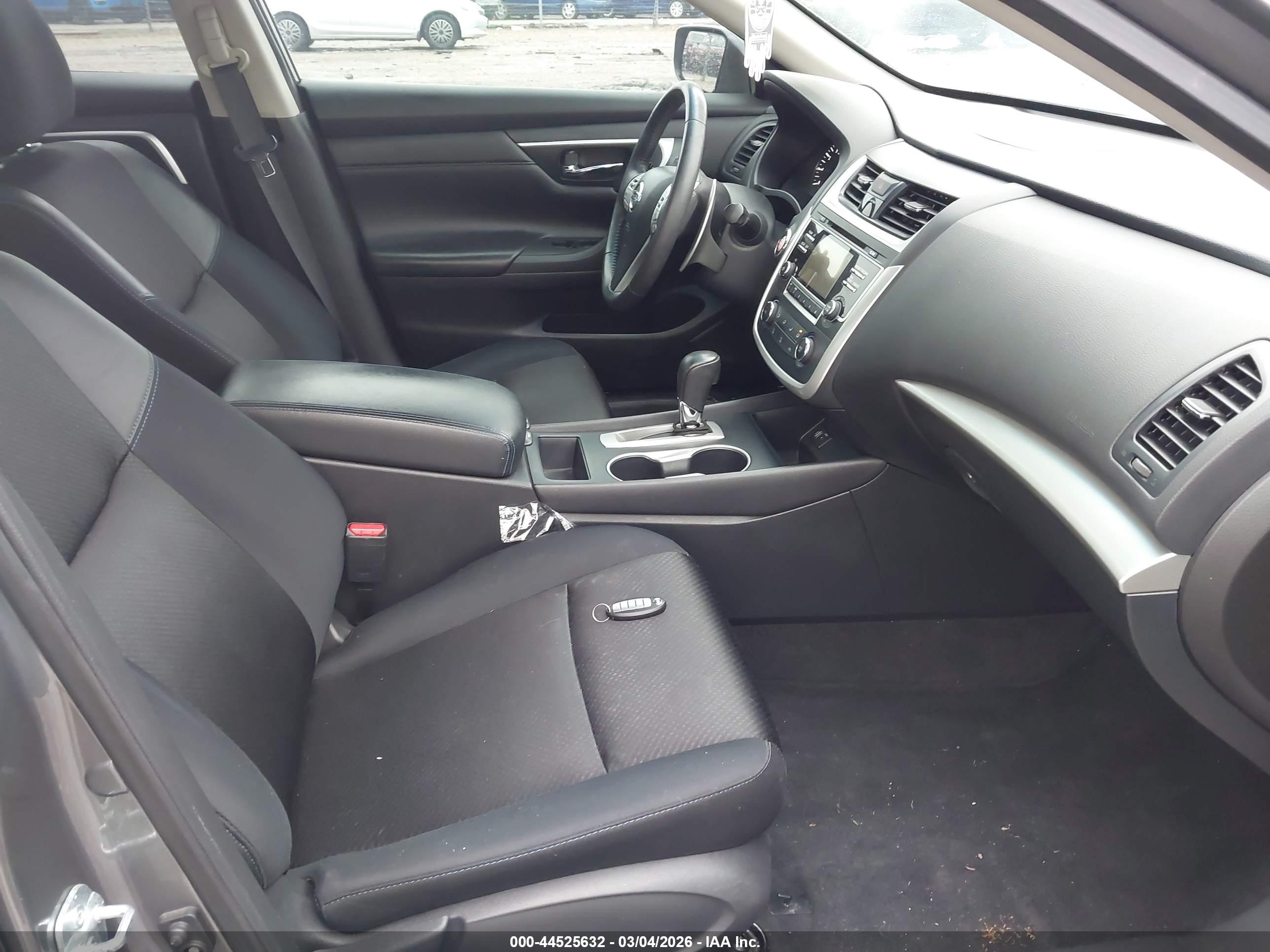 NISSAN ALTIMA image 5