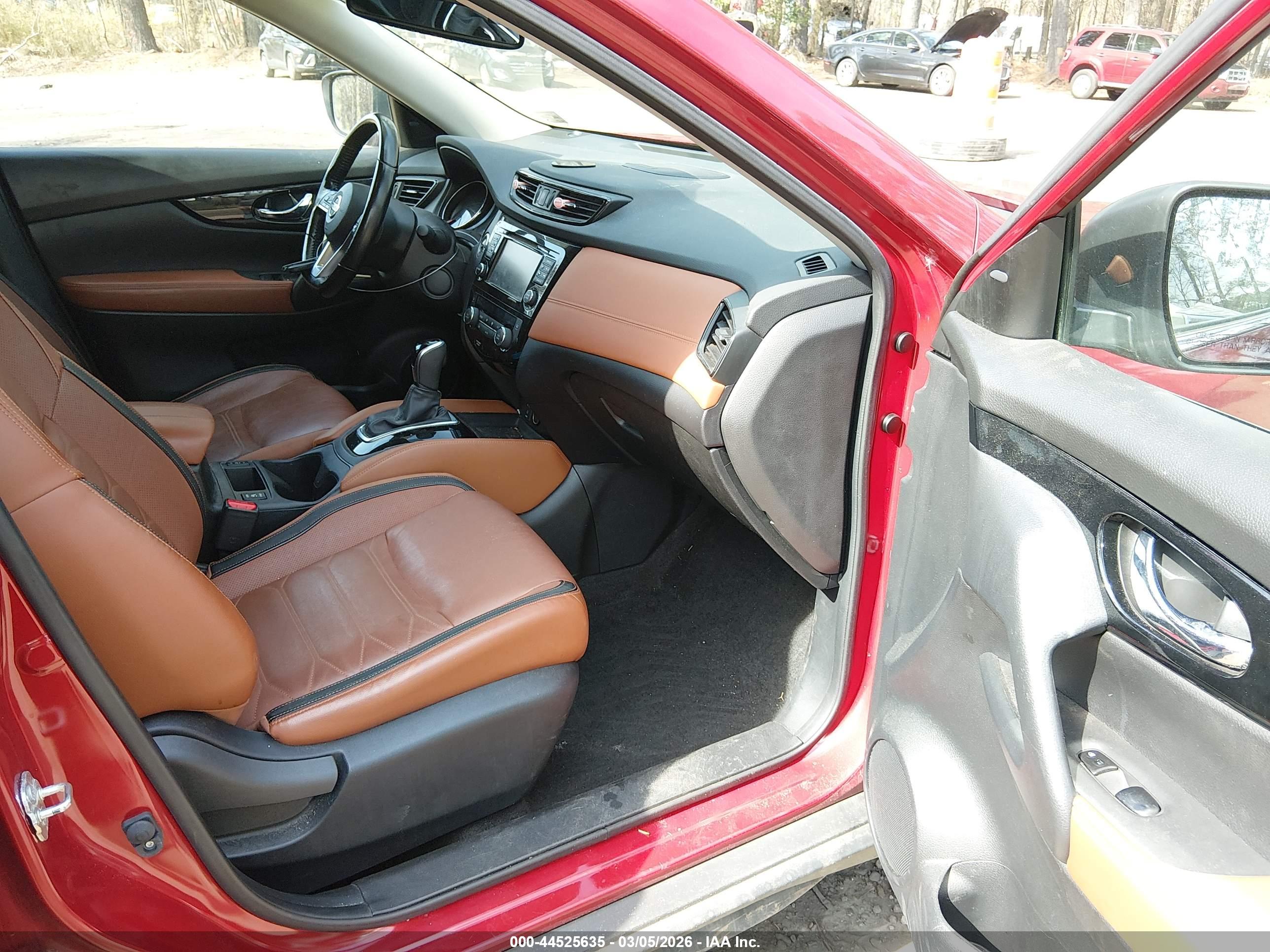 NISSAN ROGUE image 5
