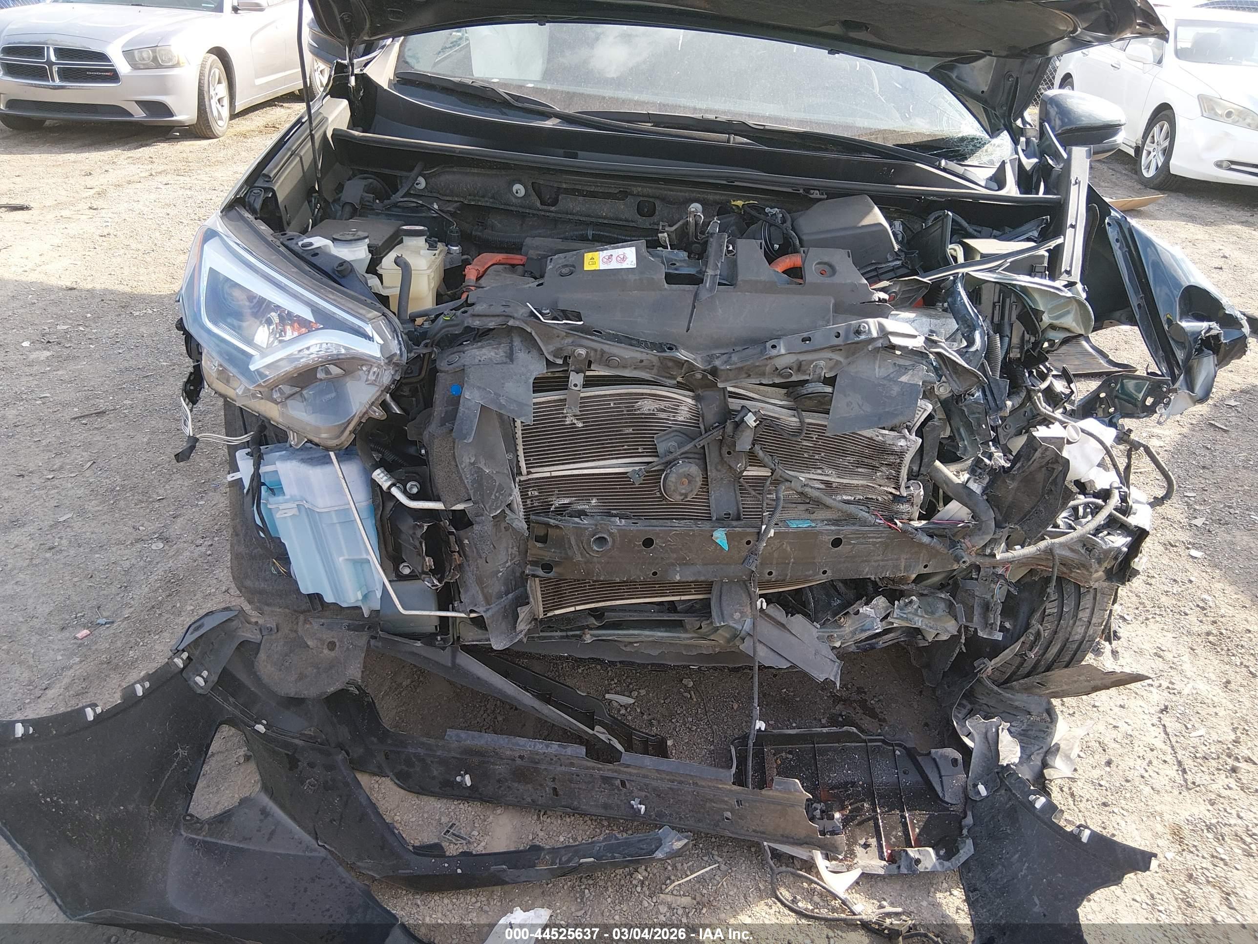 TOYOTA RAV4 image 6