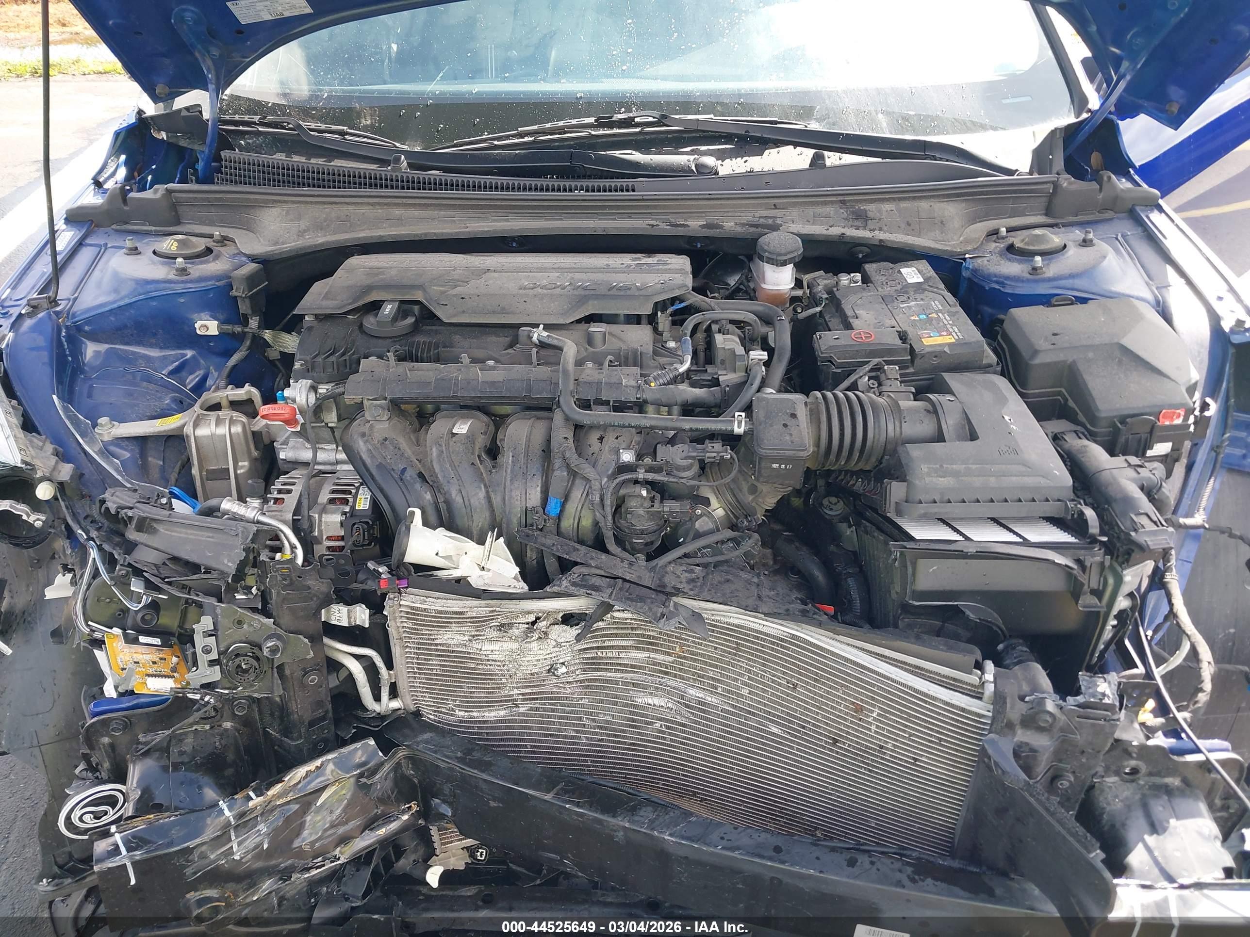 HYUNDAI ELANTRA image 10