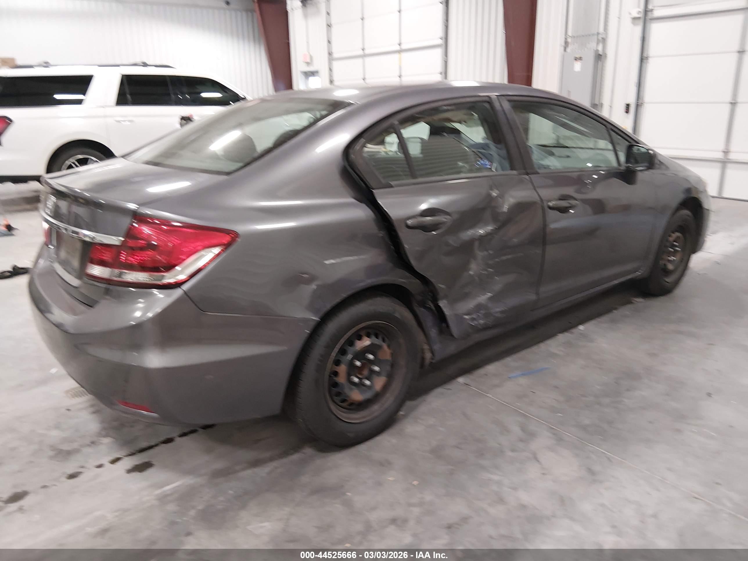 HONDA CIVIC image 4
