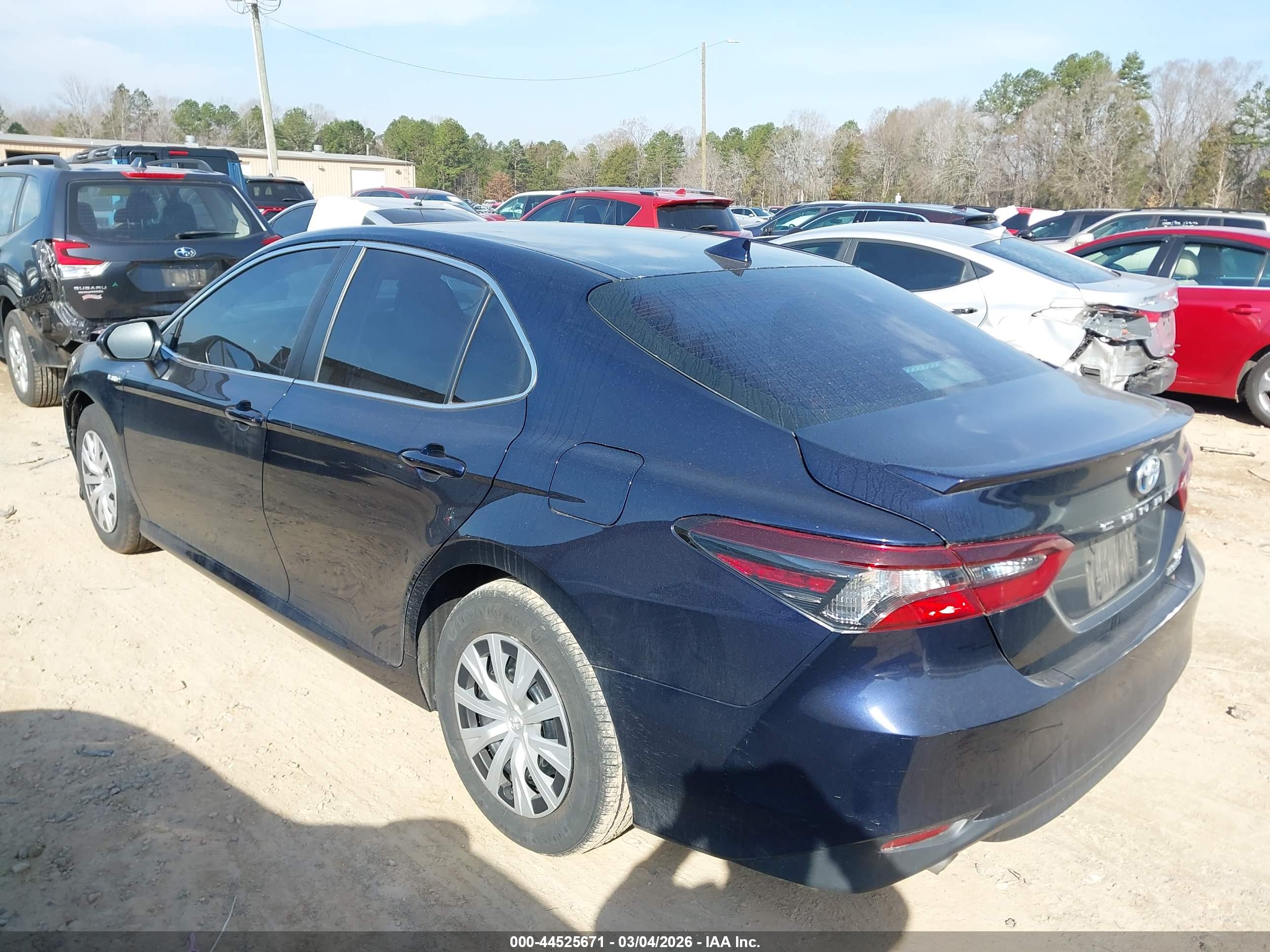 TOYOTA CAMRY image 3