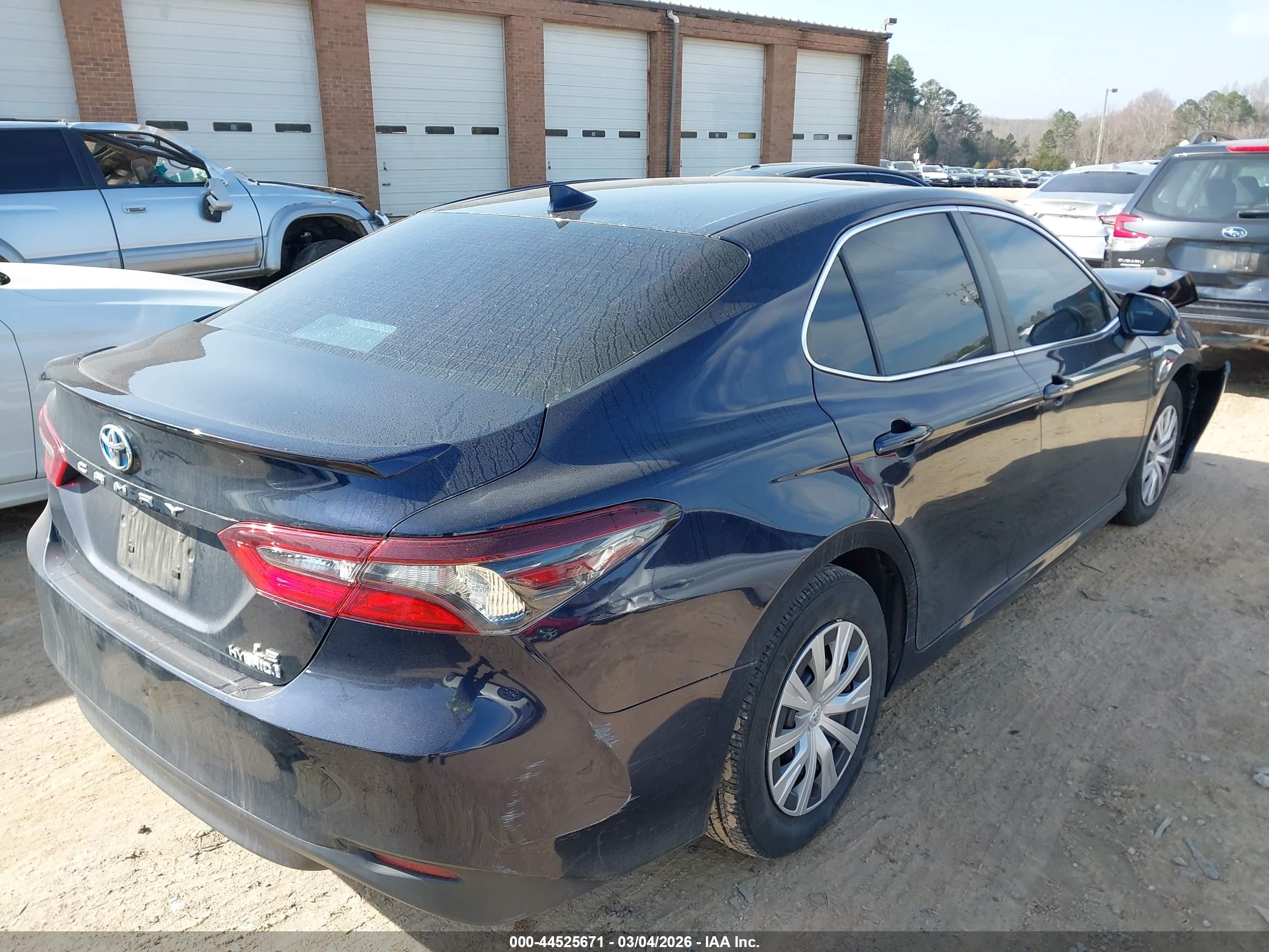 TOYOTA CAMRY image 4