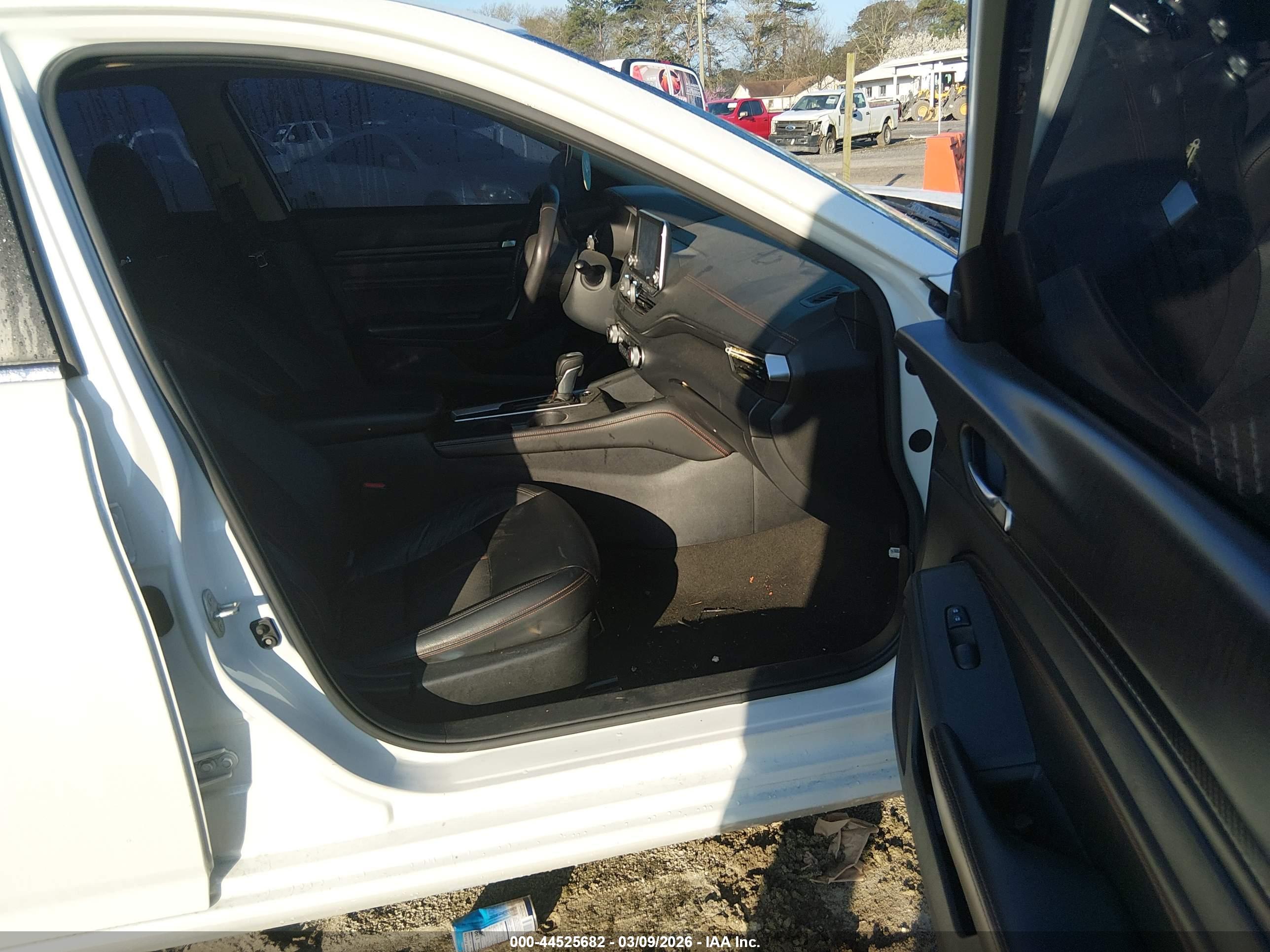 NISSAN ALTIMA image 5