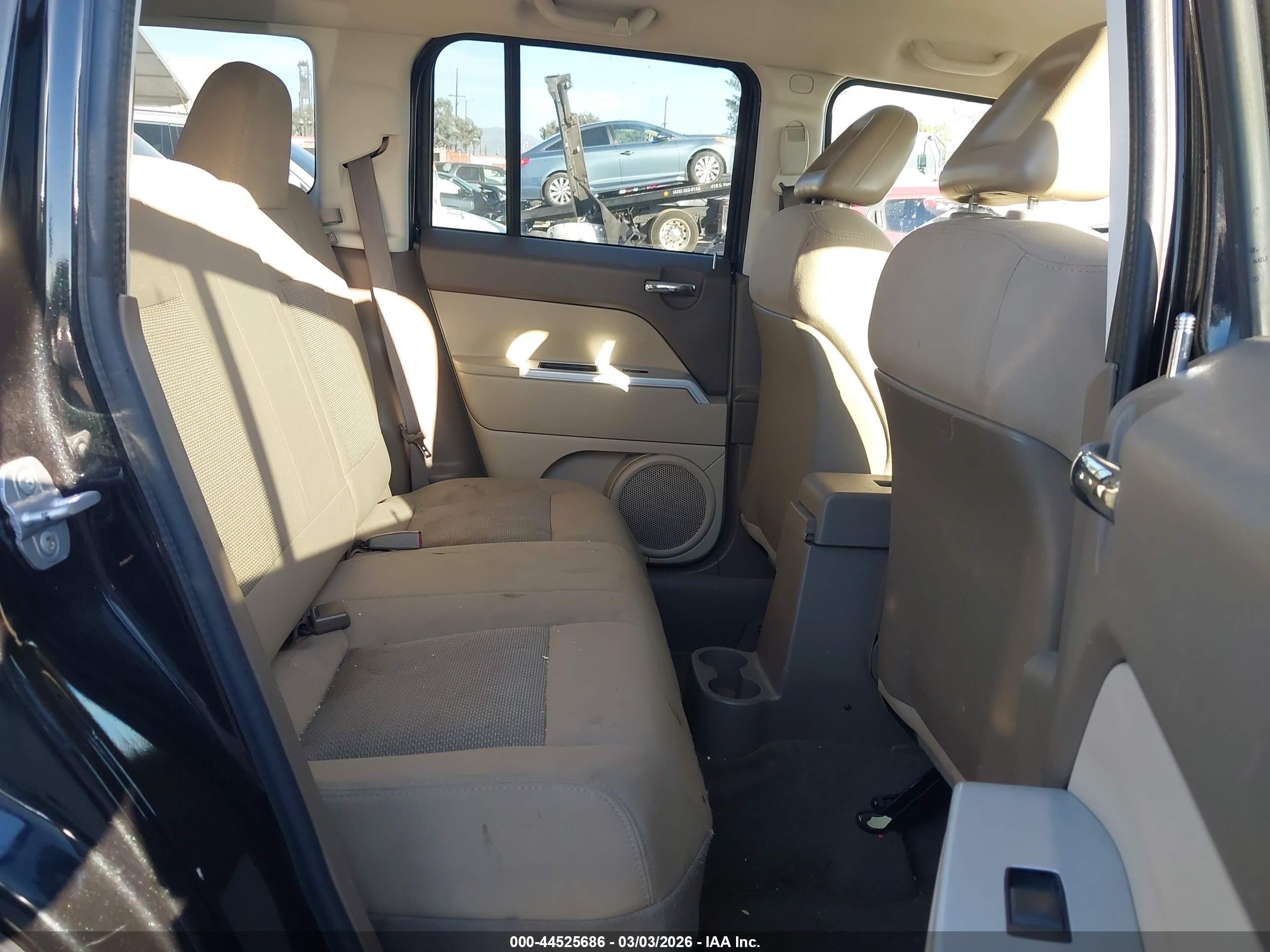 JEEP PATRIOT image 8