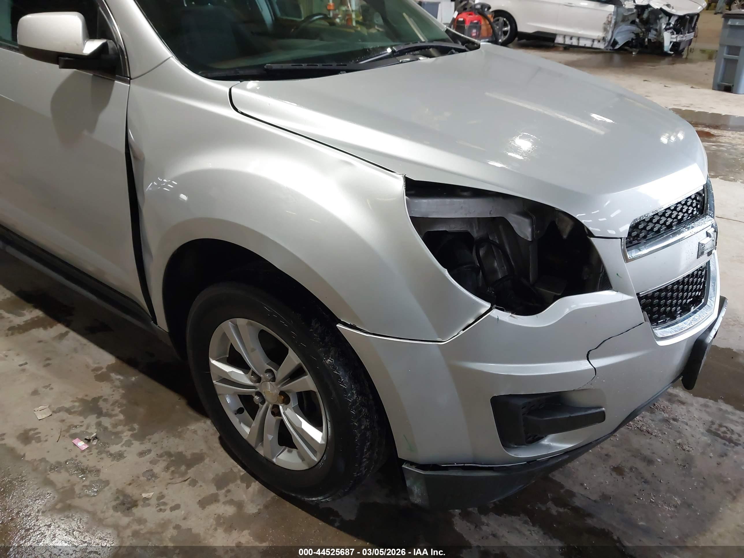 CHEVROLET EQUINOX image 6