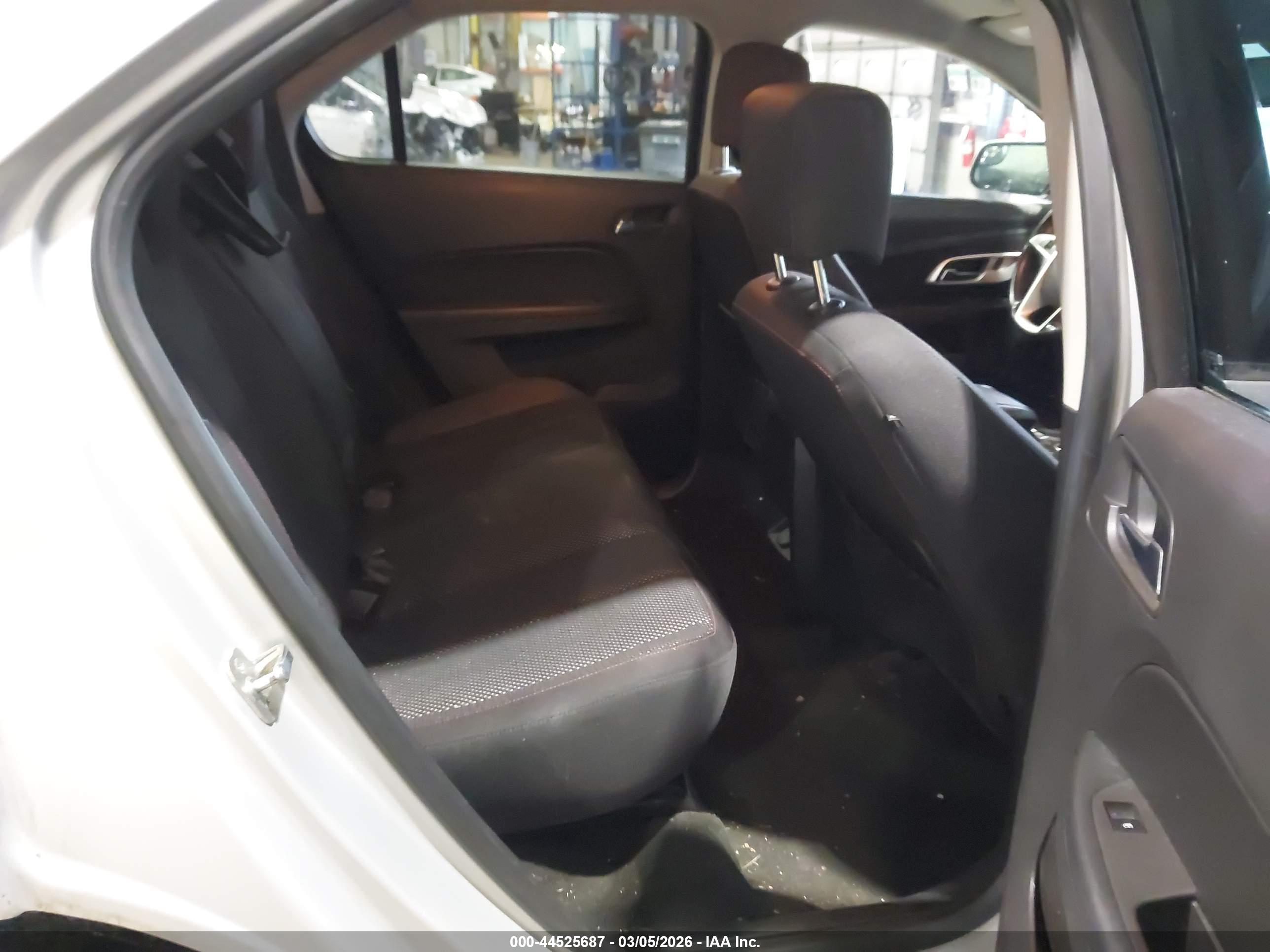 CHEVROLET EQUINOX image 8