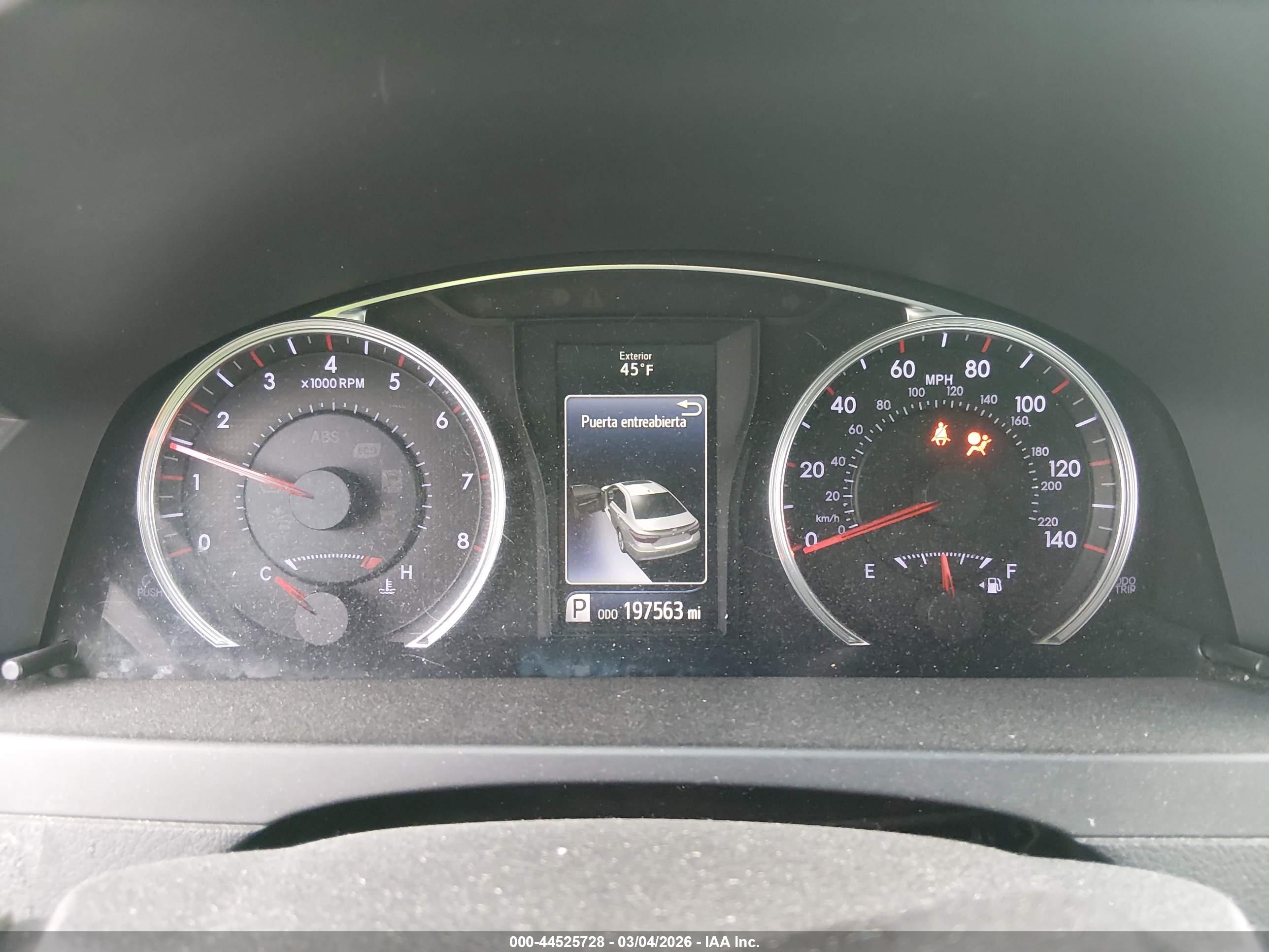 TOYOTA CAMRY image 7