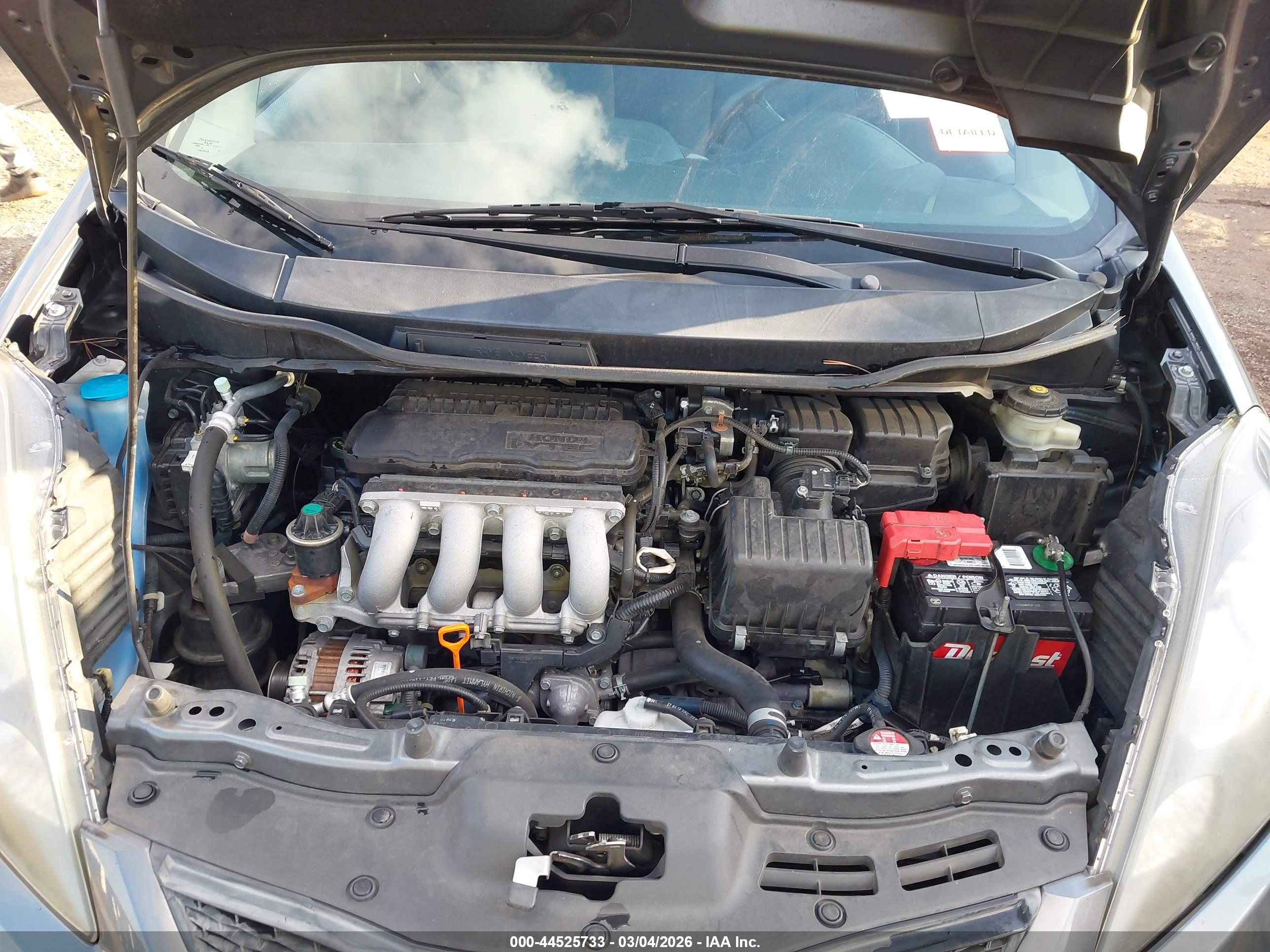HONDA FIT image 10