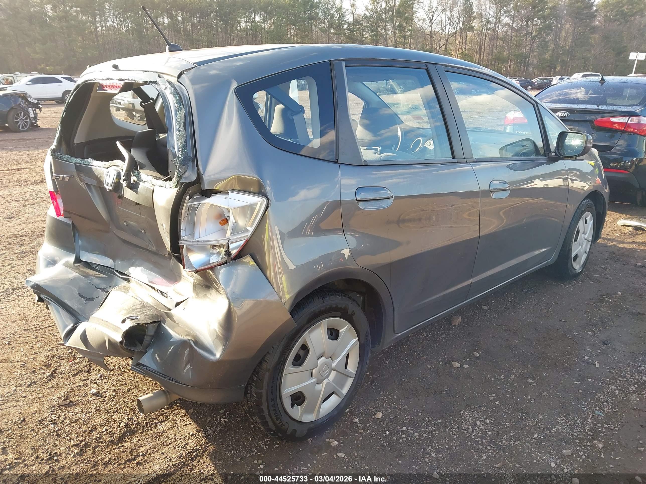 HONDA FIT image 4