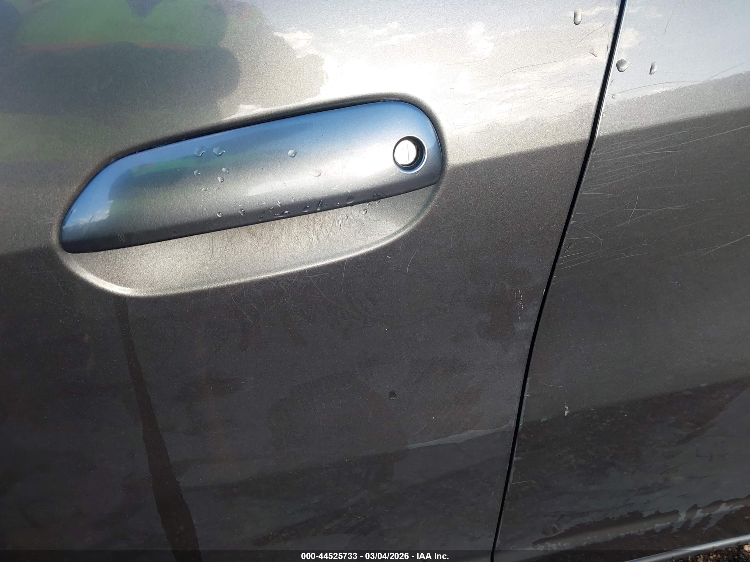 HONDA FIT image 9