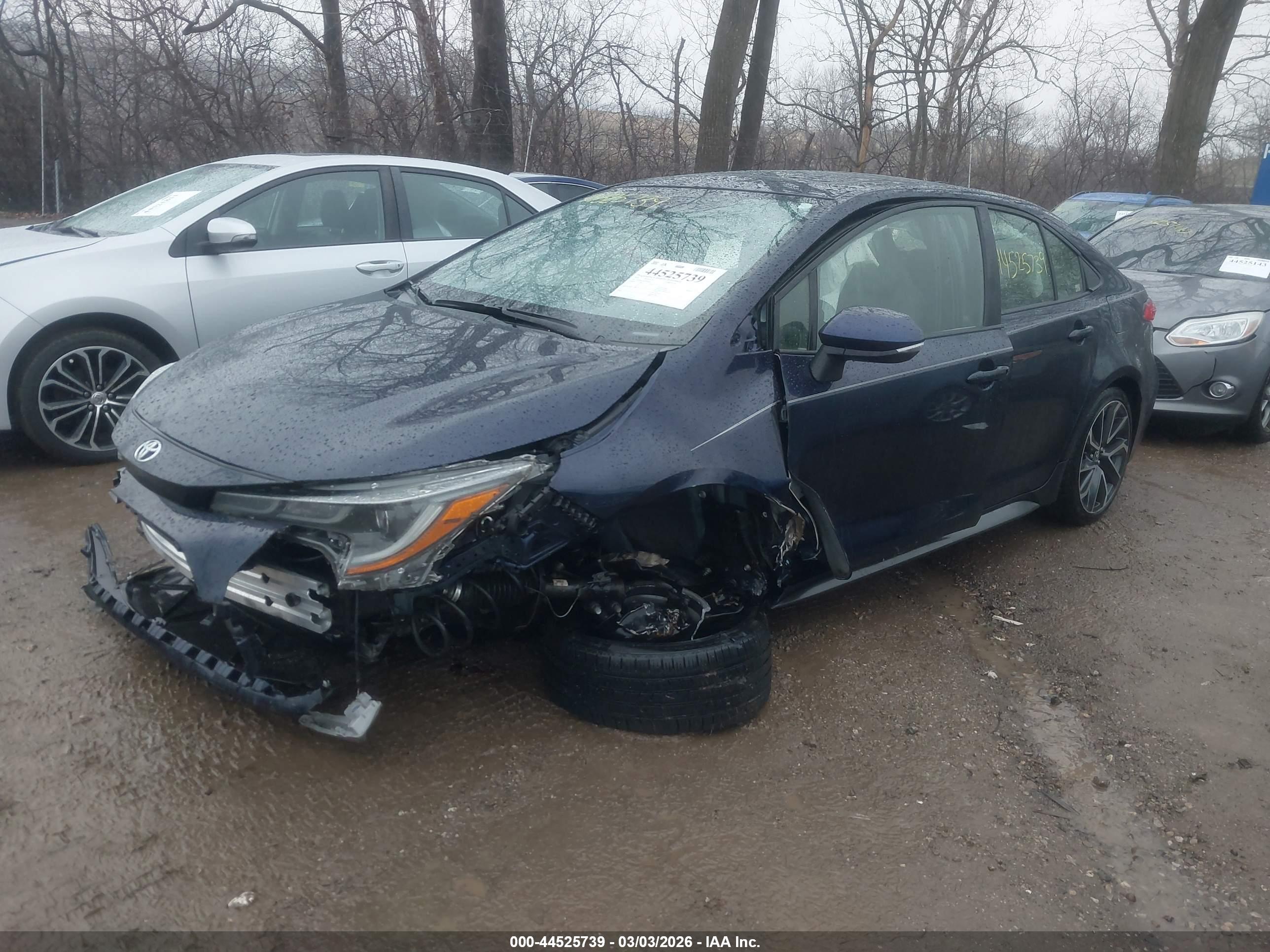 TOYOTA COROLLA image 2