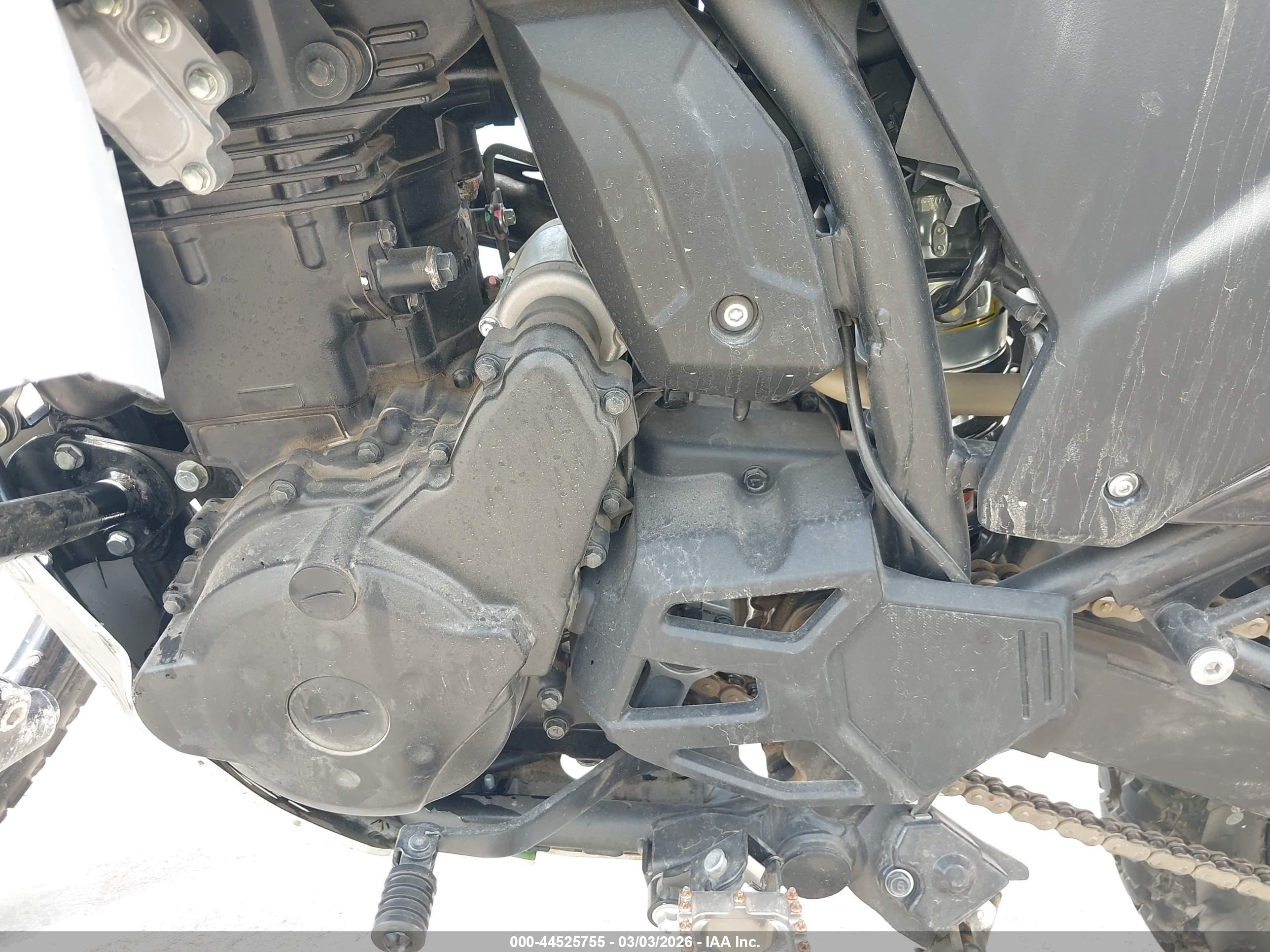 KAWASAKI KL650 image 9