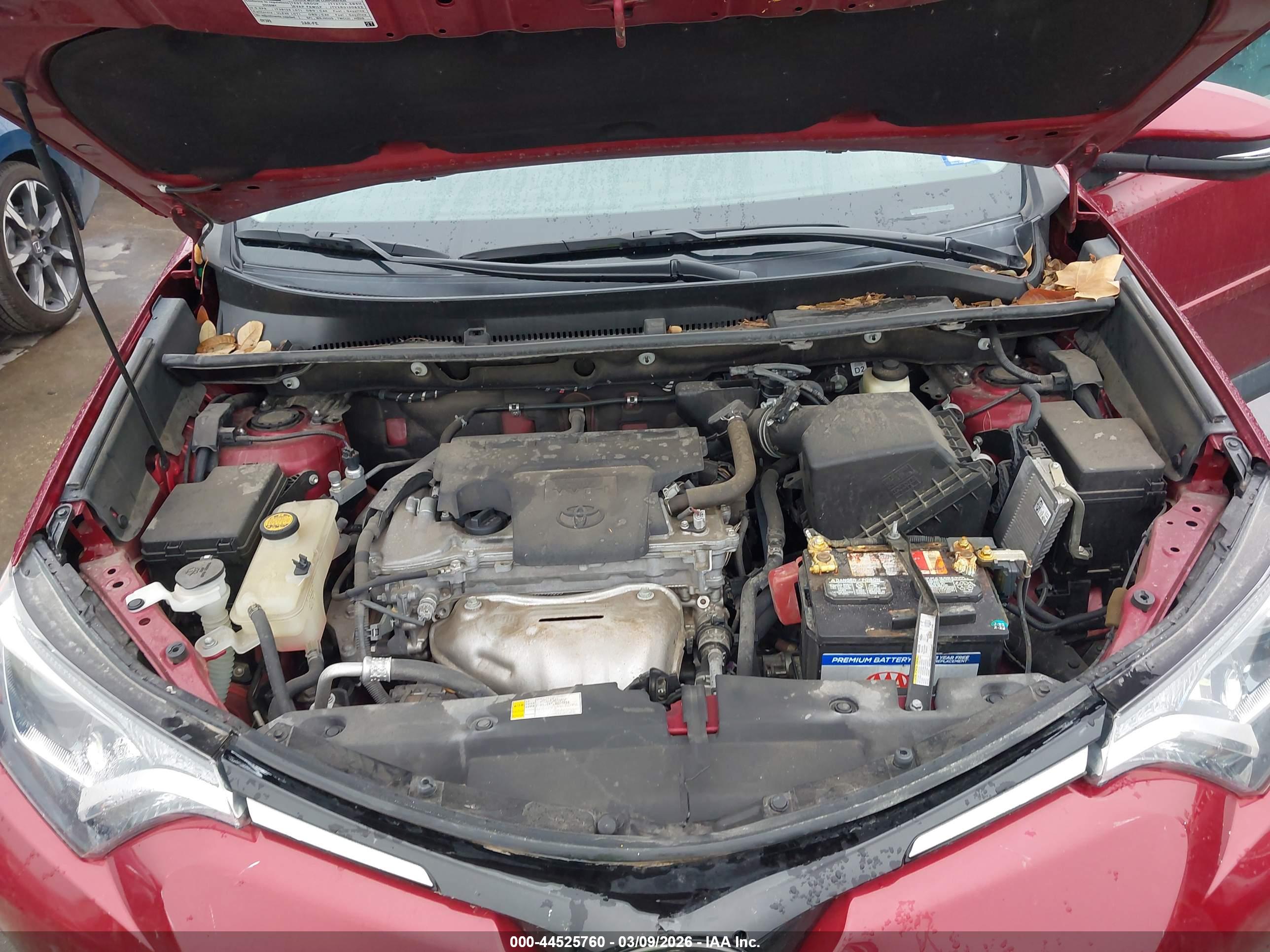 TOYOTA RAV4 image 10