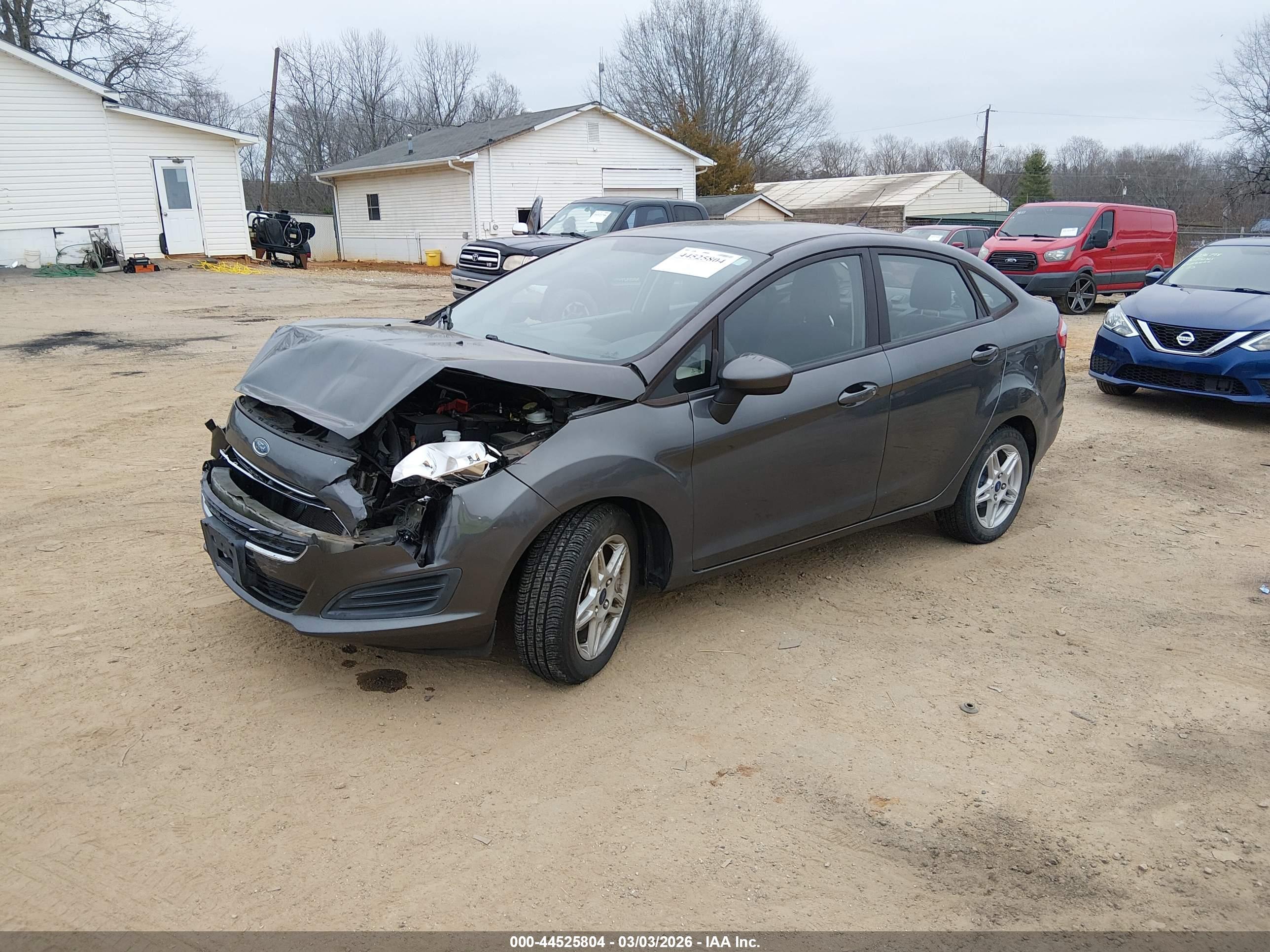 FORD FIESTA image 2