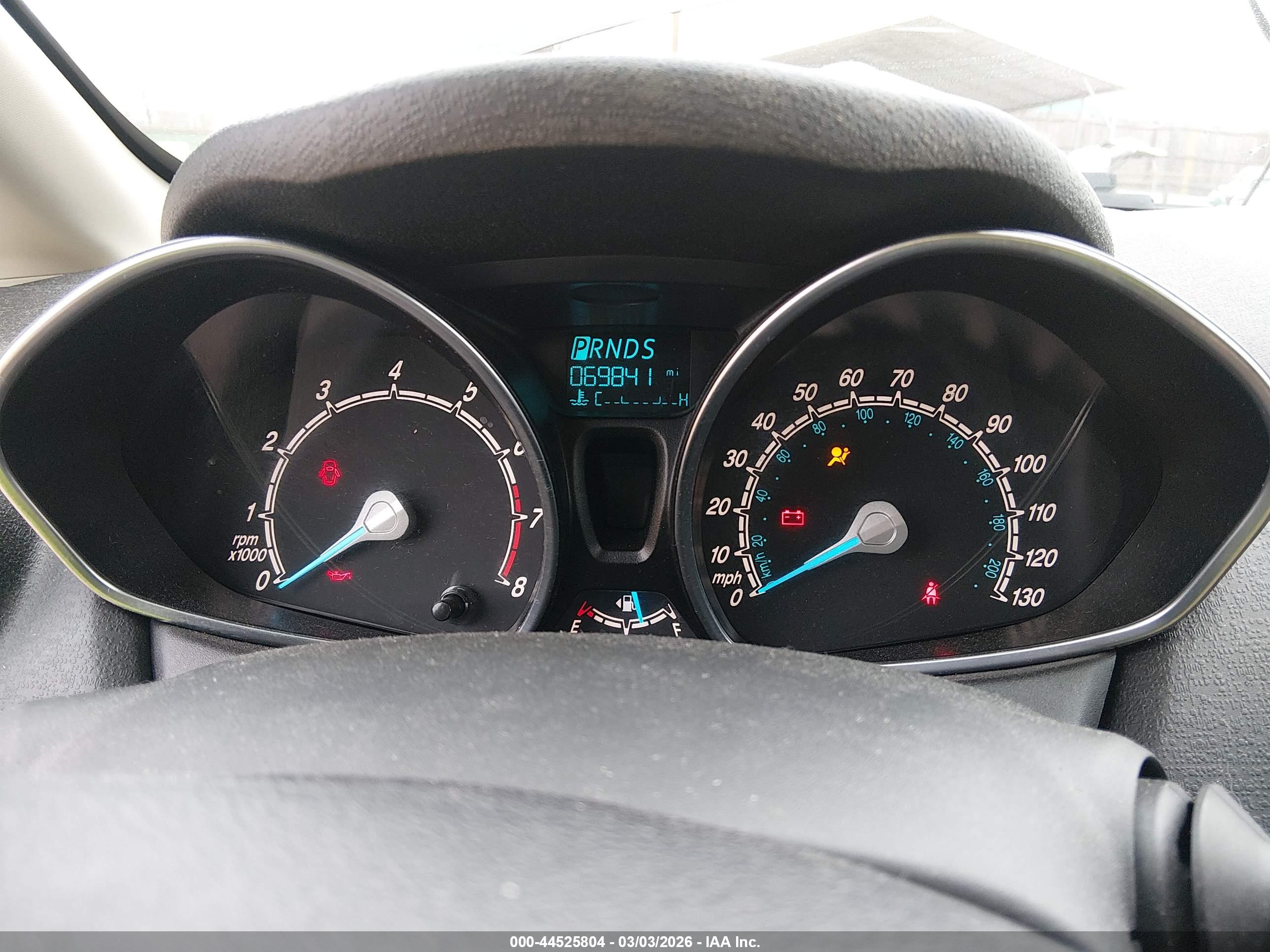 FORD FIESTA image 7