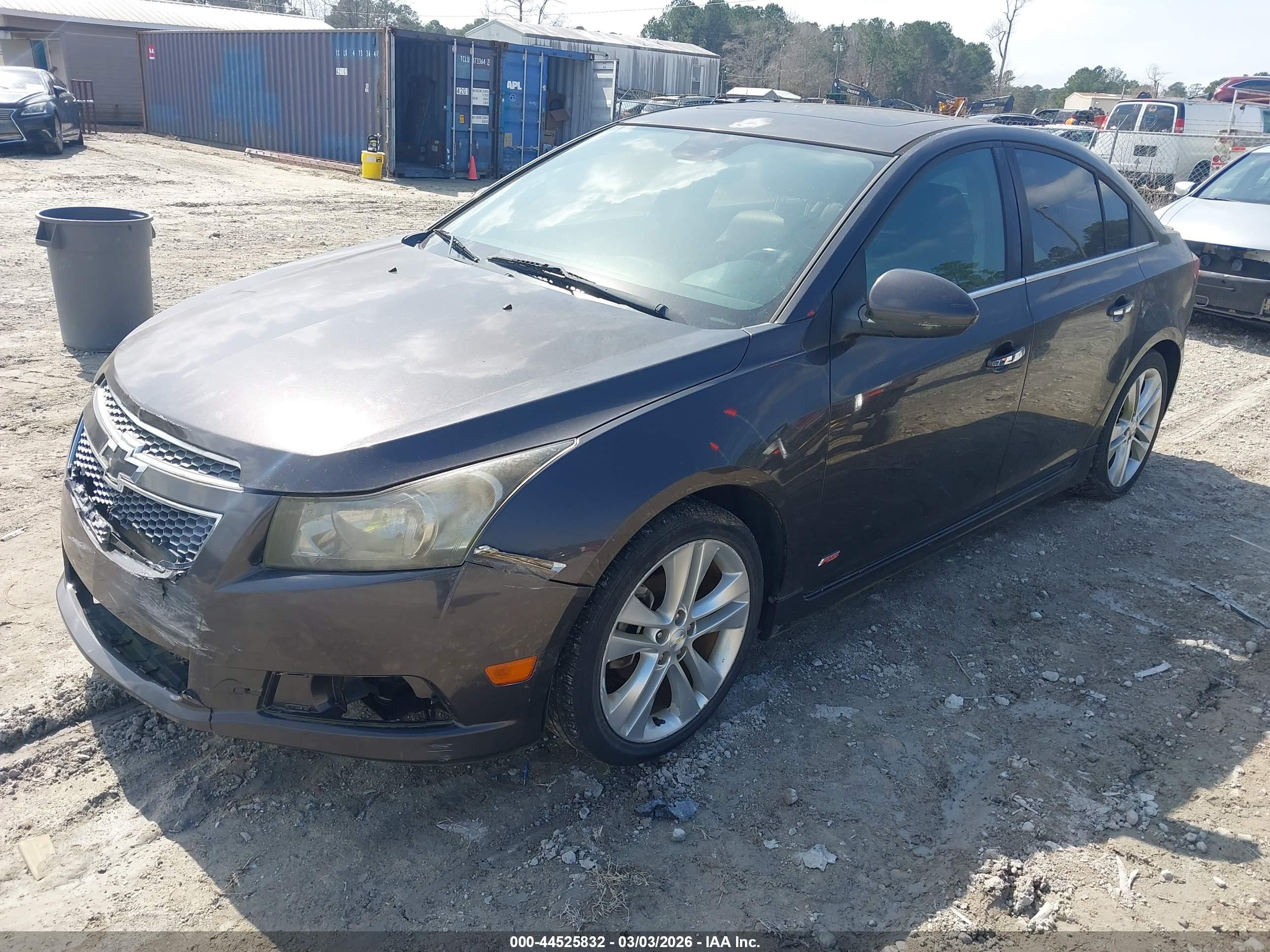CHEVROLET CRUZE image 2