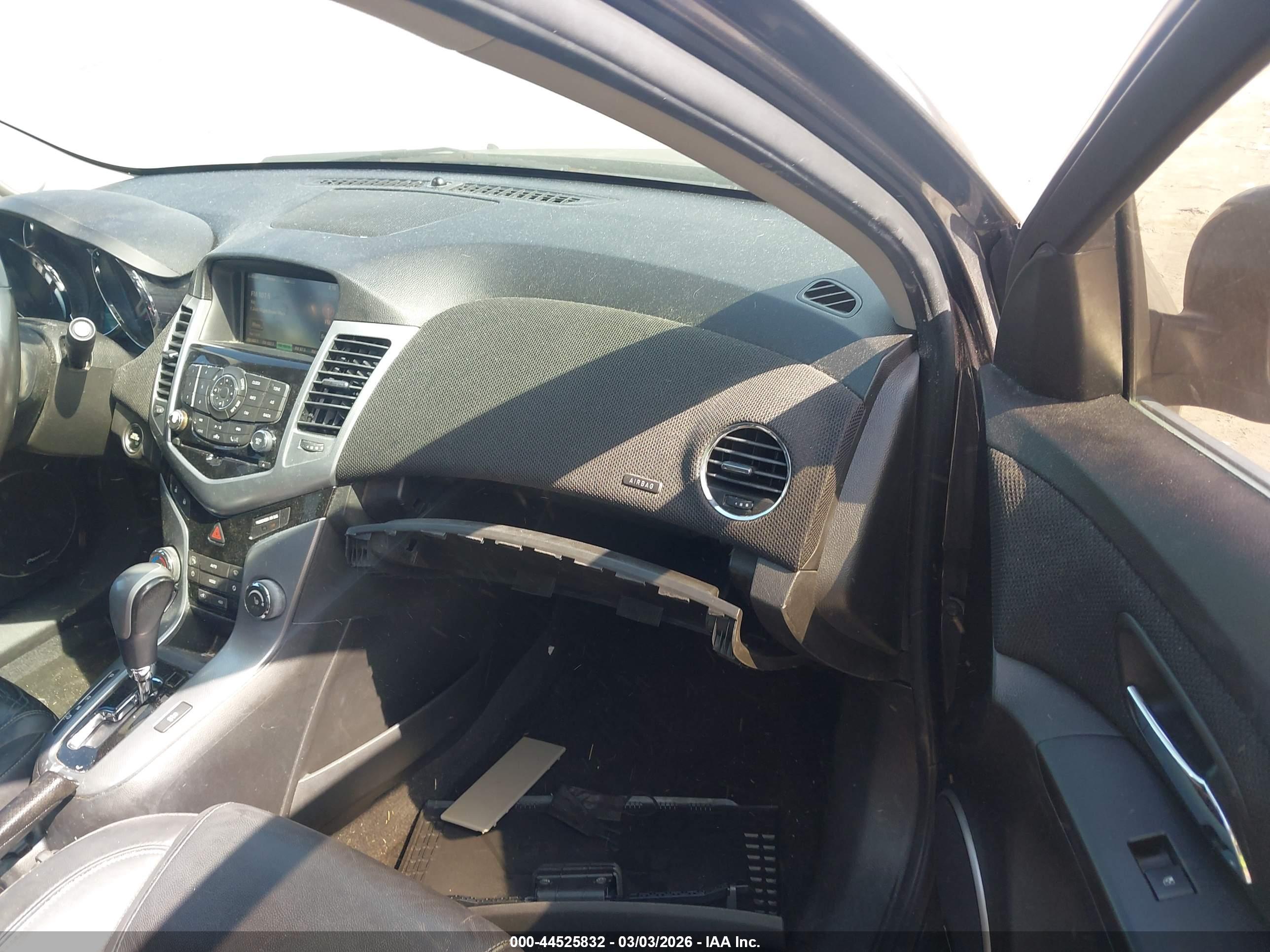 CHEVROLET CRUZE image 5