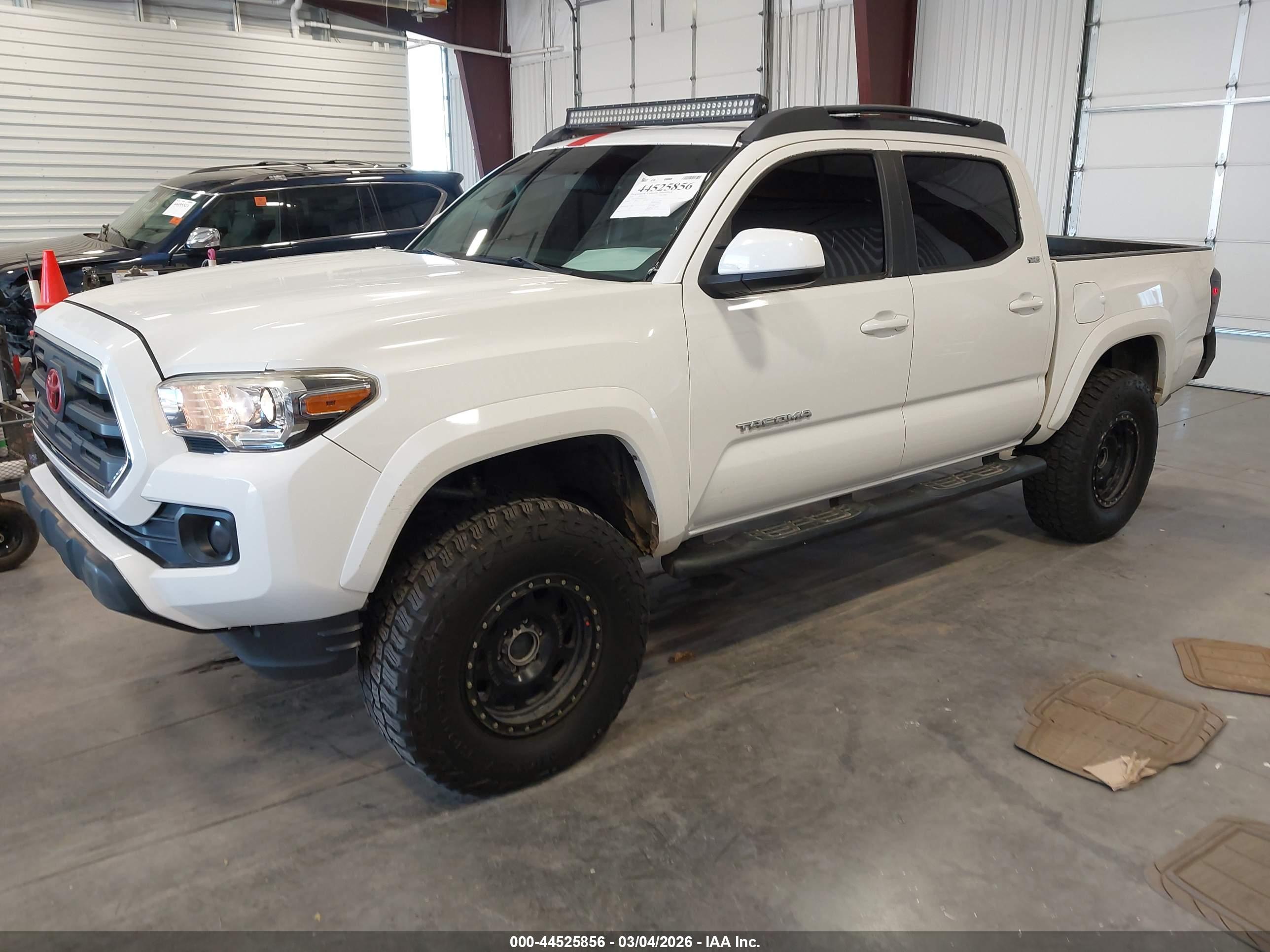 TOYOTA TACOMA image 2
