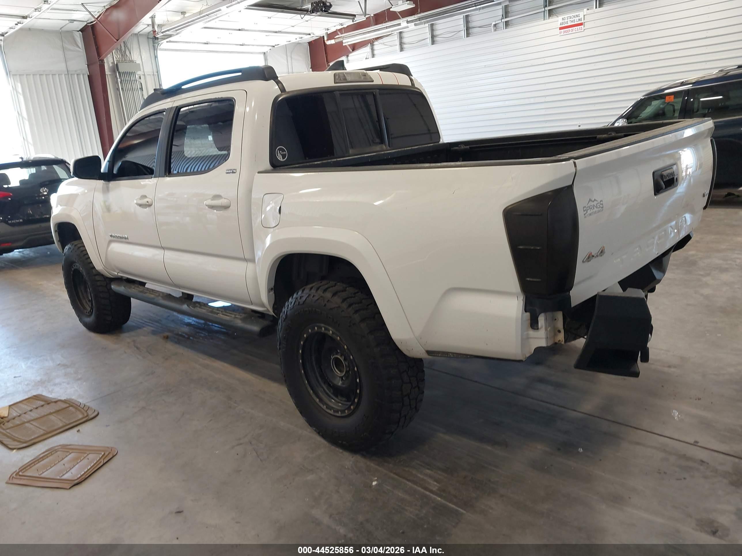 TOYOTA TACOMA image 3