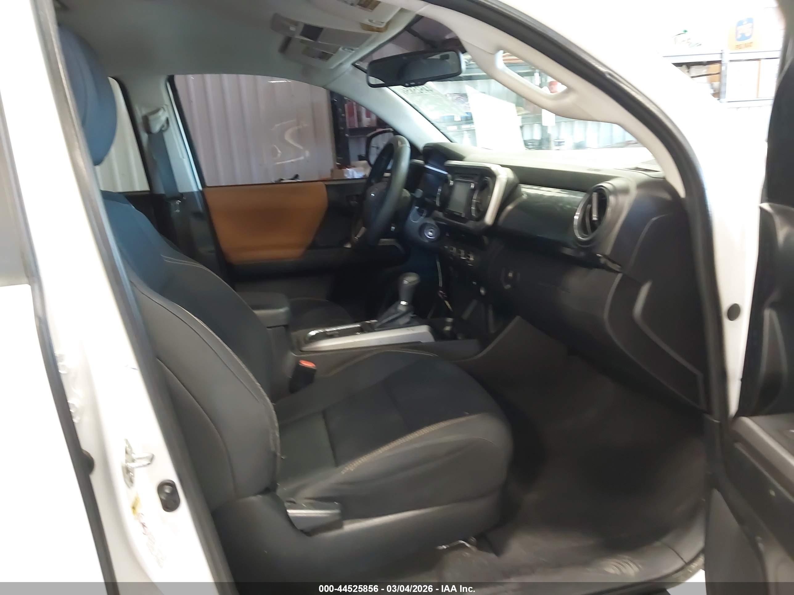 TOYOTA TACOMA image 5