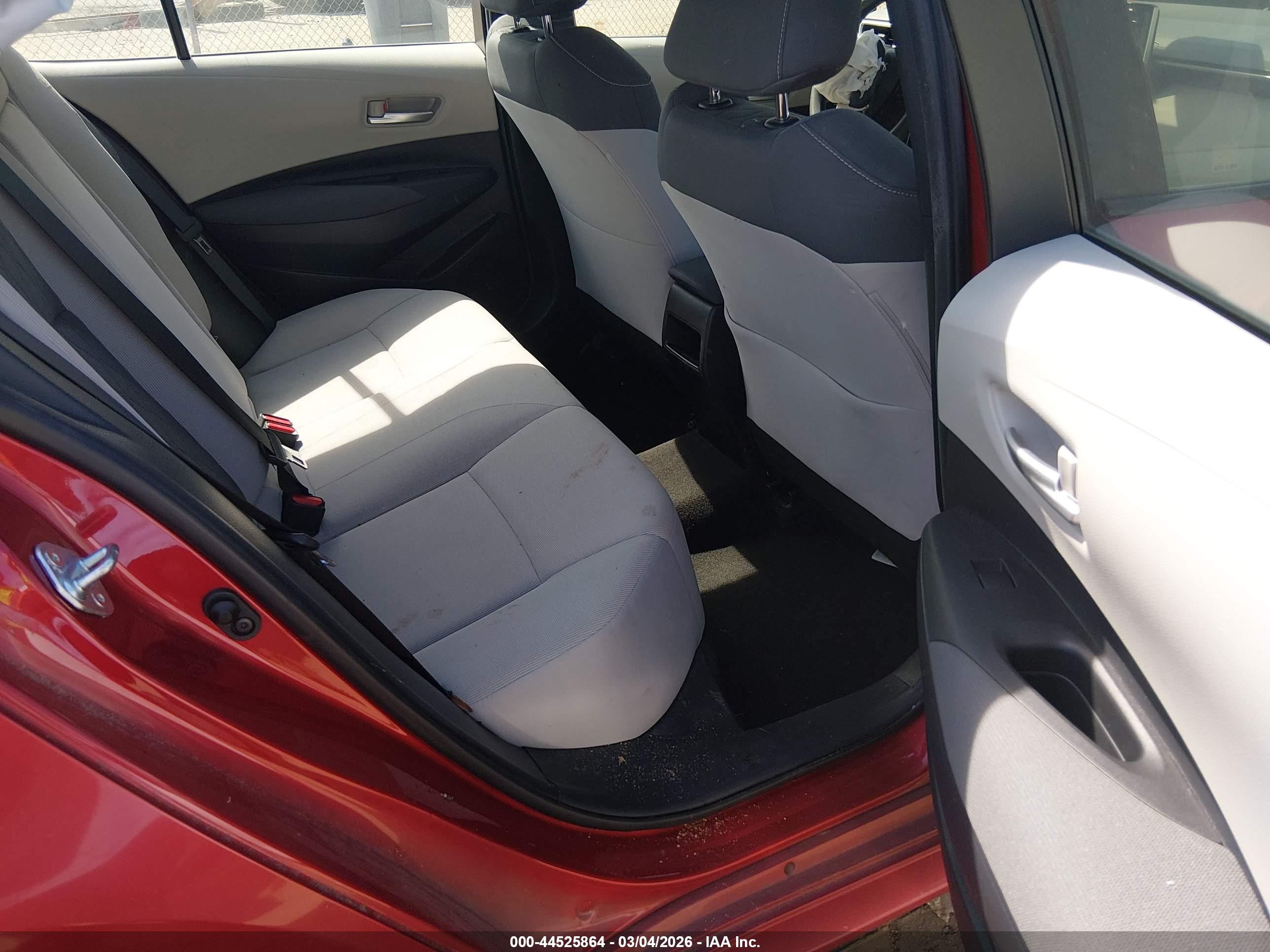 TOYOTA COROLLA image 8