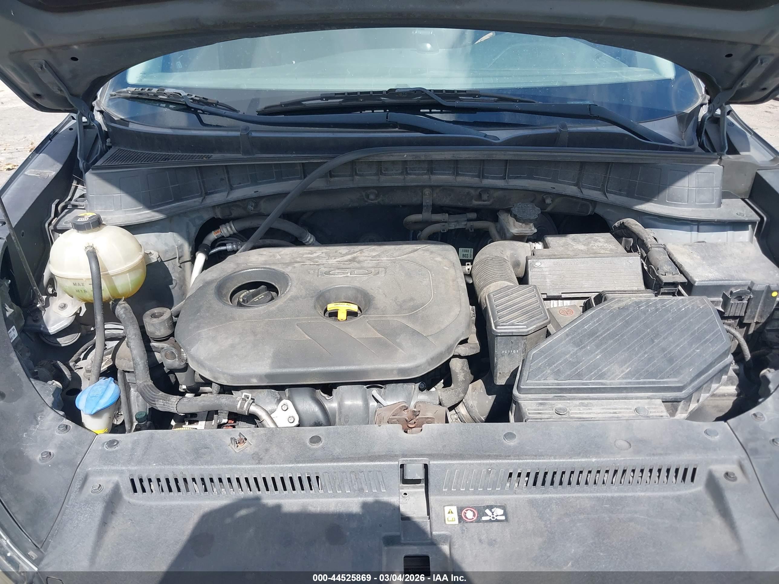 HYUNDAI TUCSON image 10