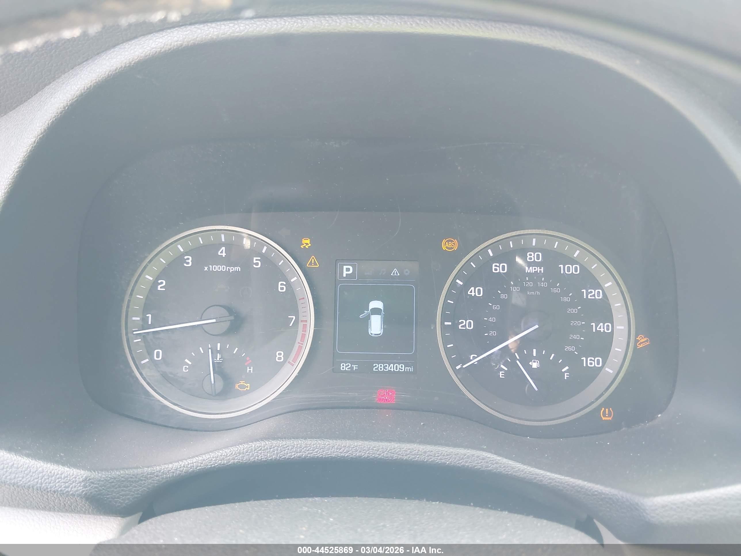 HYUNDAI TUCSON image 7