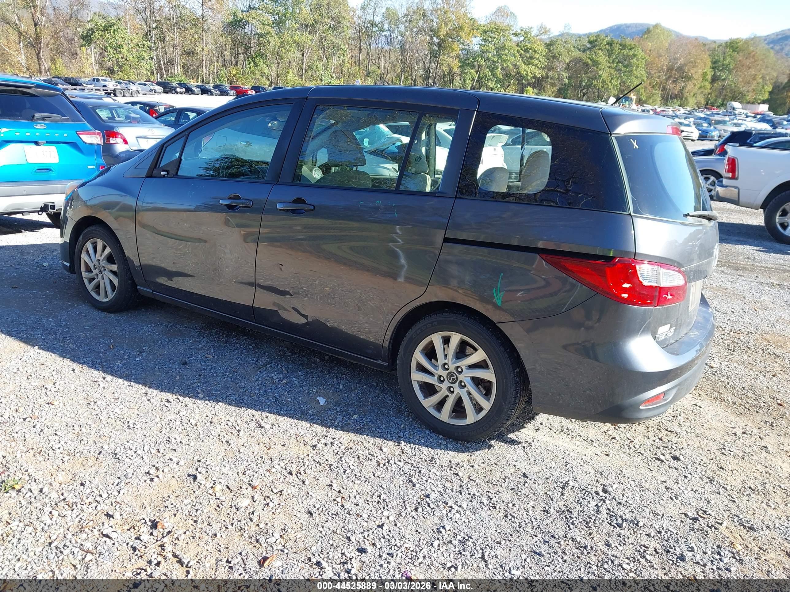 MAZDA MAZDA5 image 3