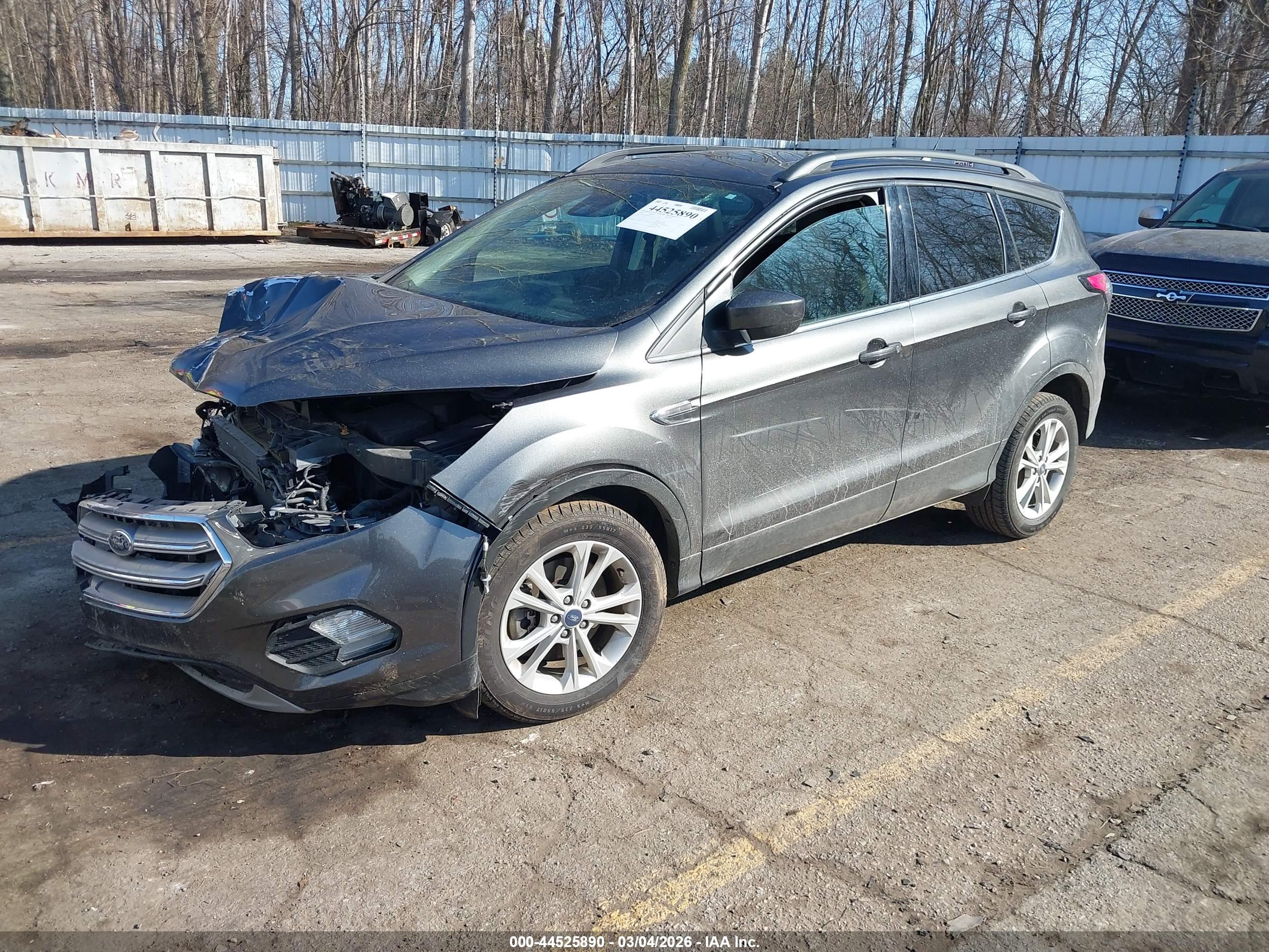 FORD ESCAPE image 2
