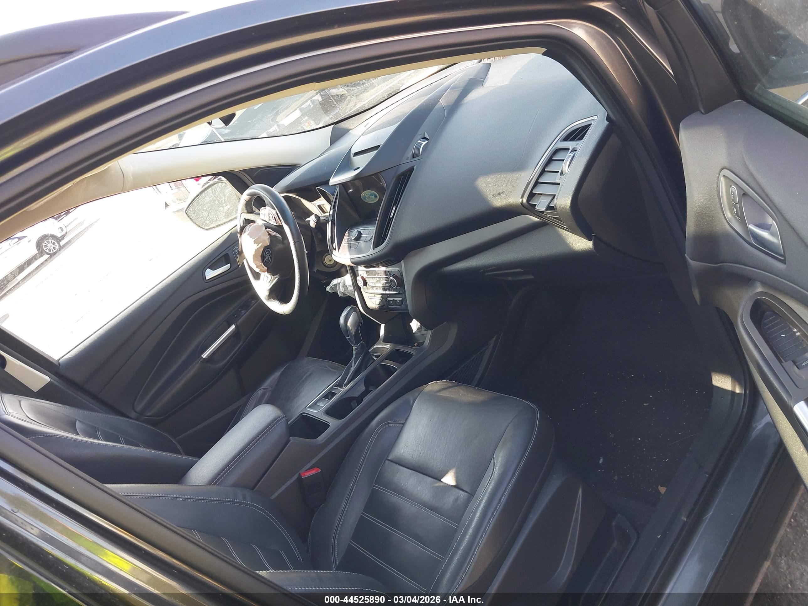 FORD ESCAPE image 5