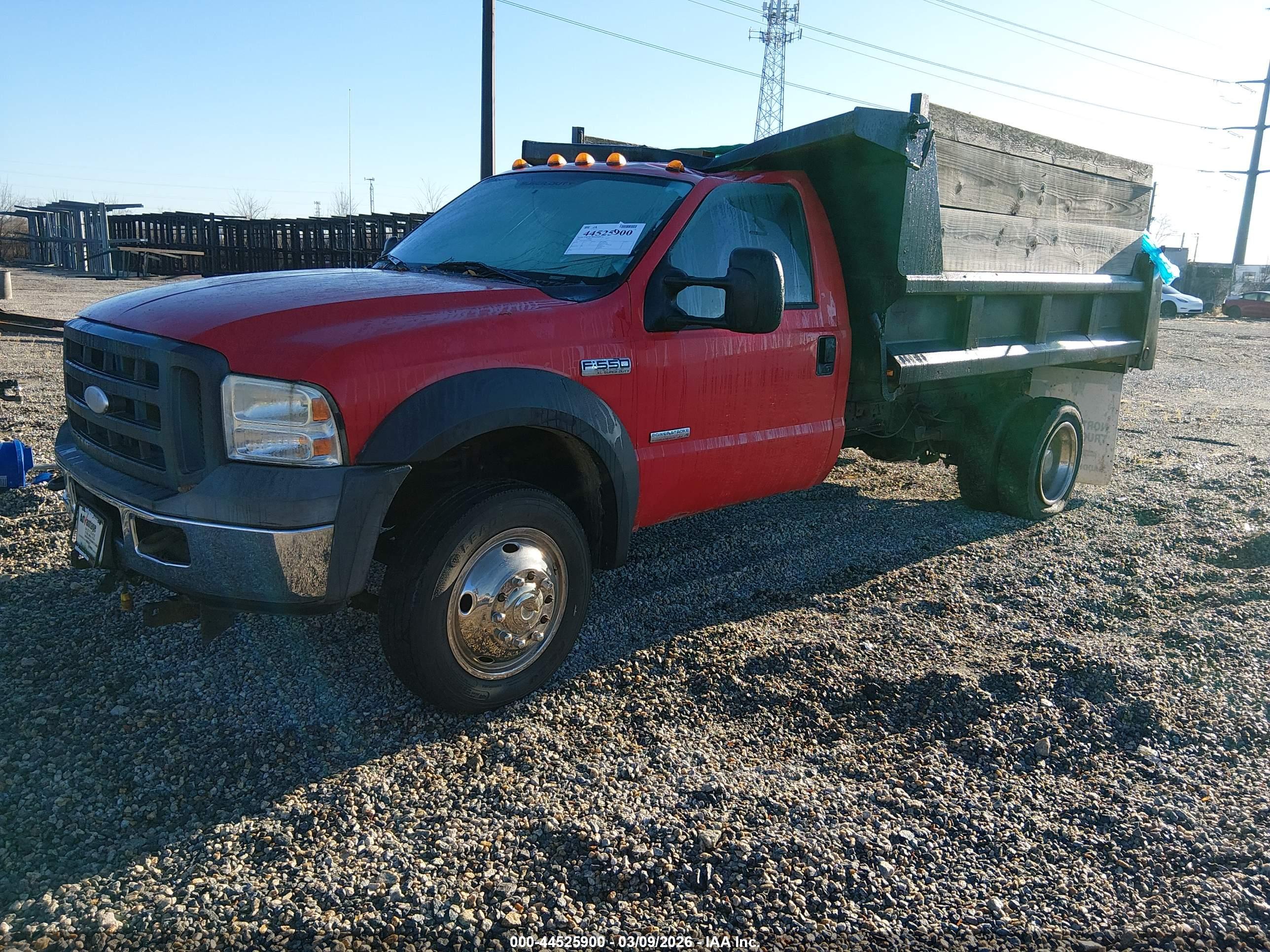 FORD F-550 image 2