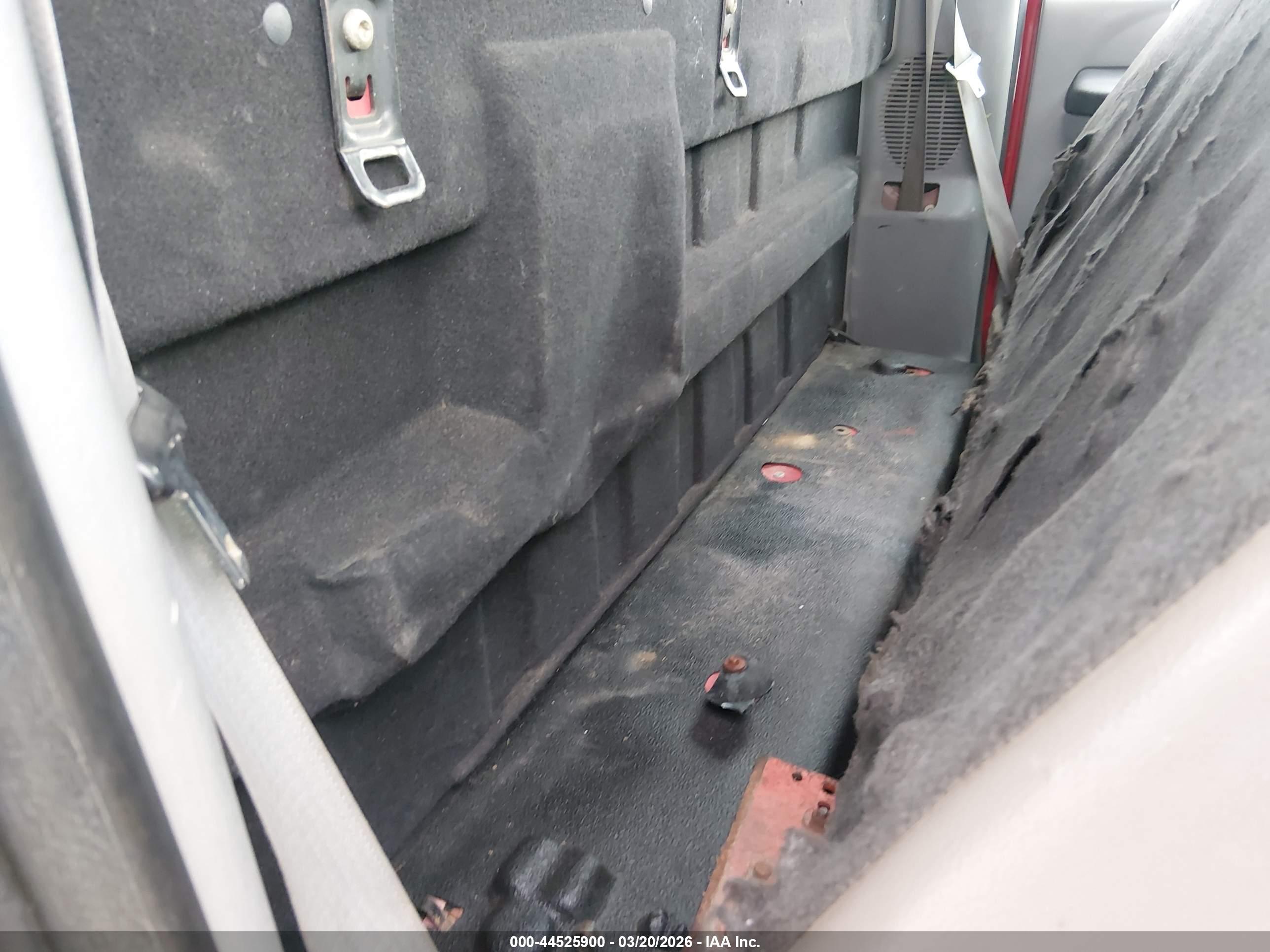 FORD F-550 image 7