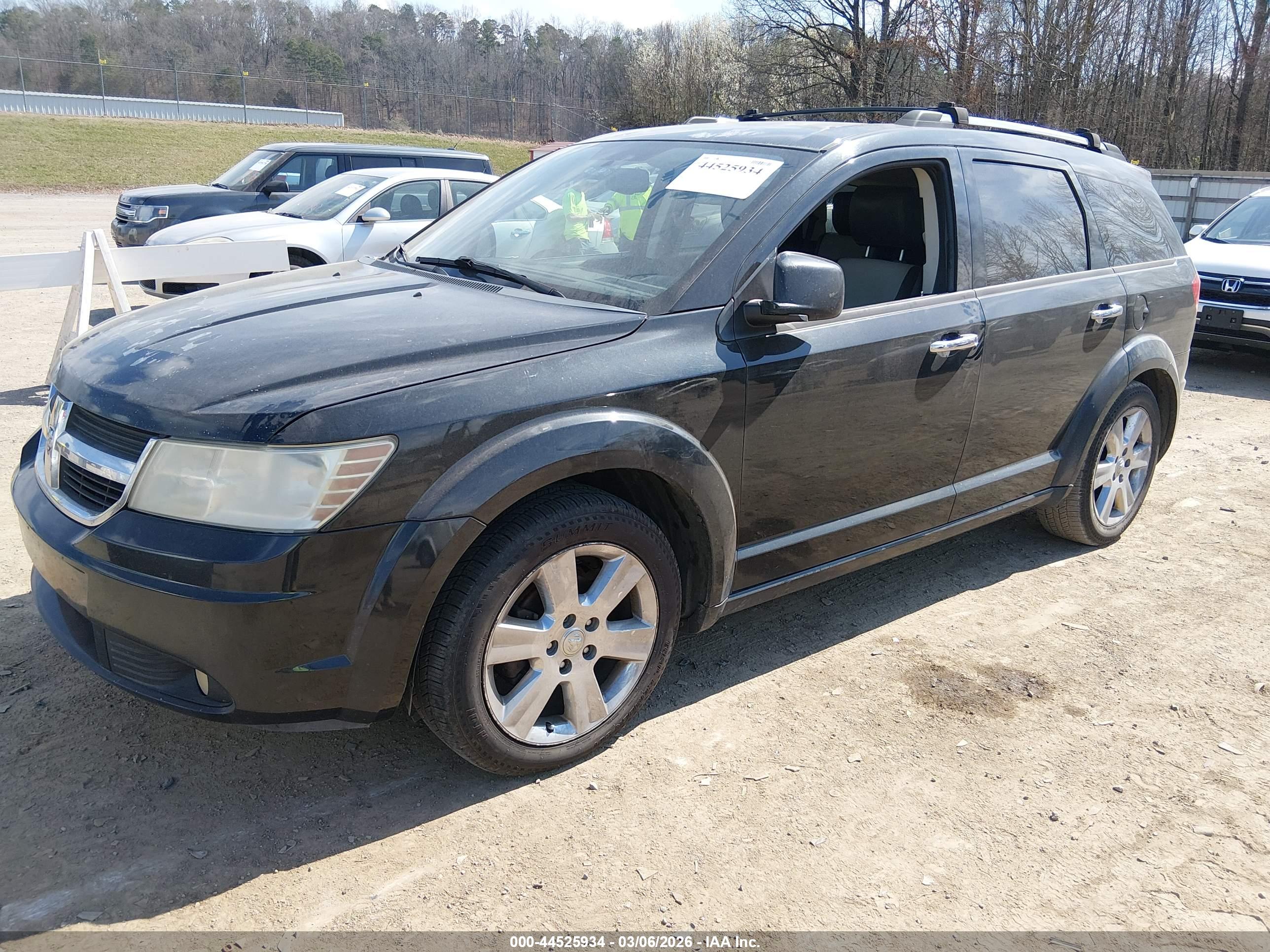 DODGE JOURNEY image 2