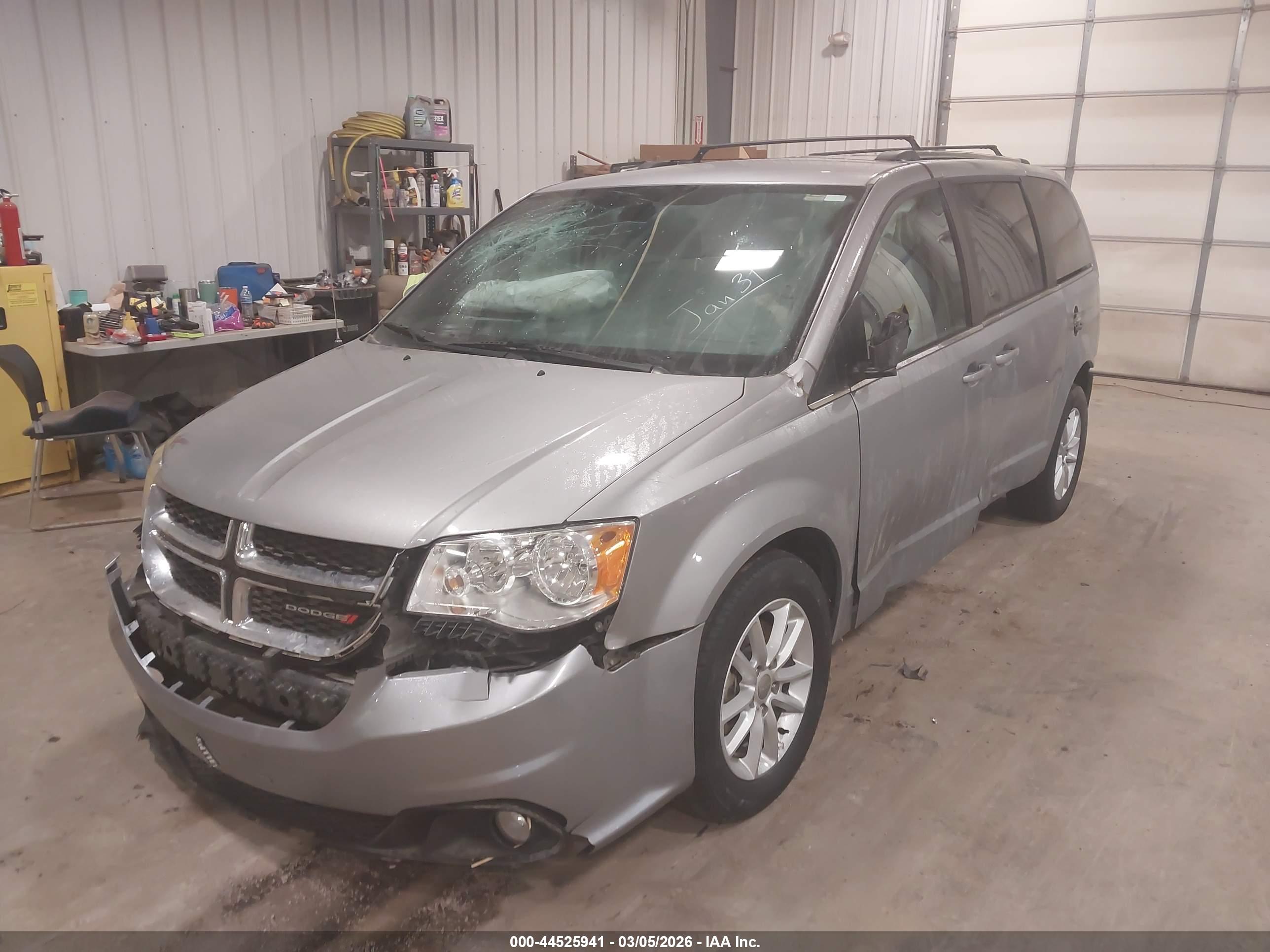 DODGE GRAND image 2