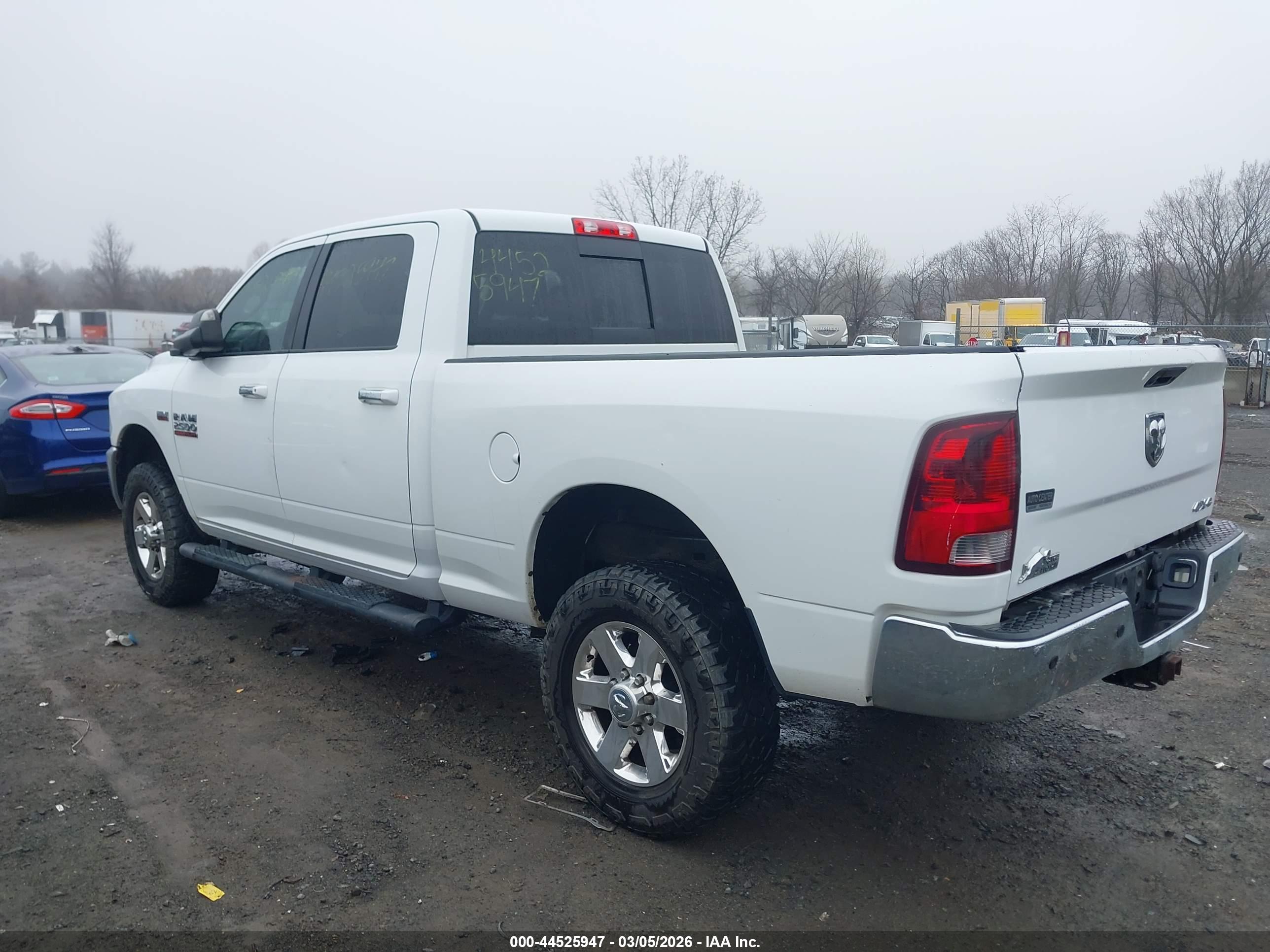 RAM 2500 image 3
