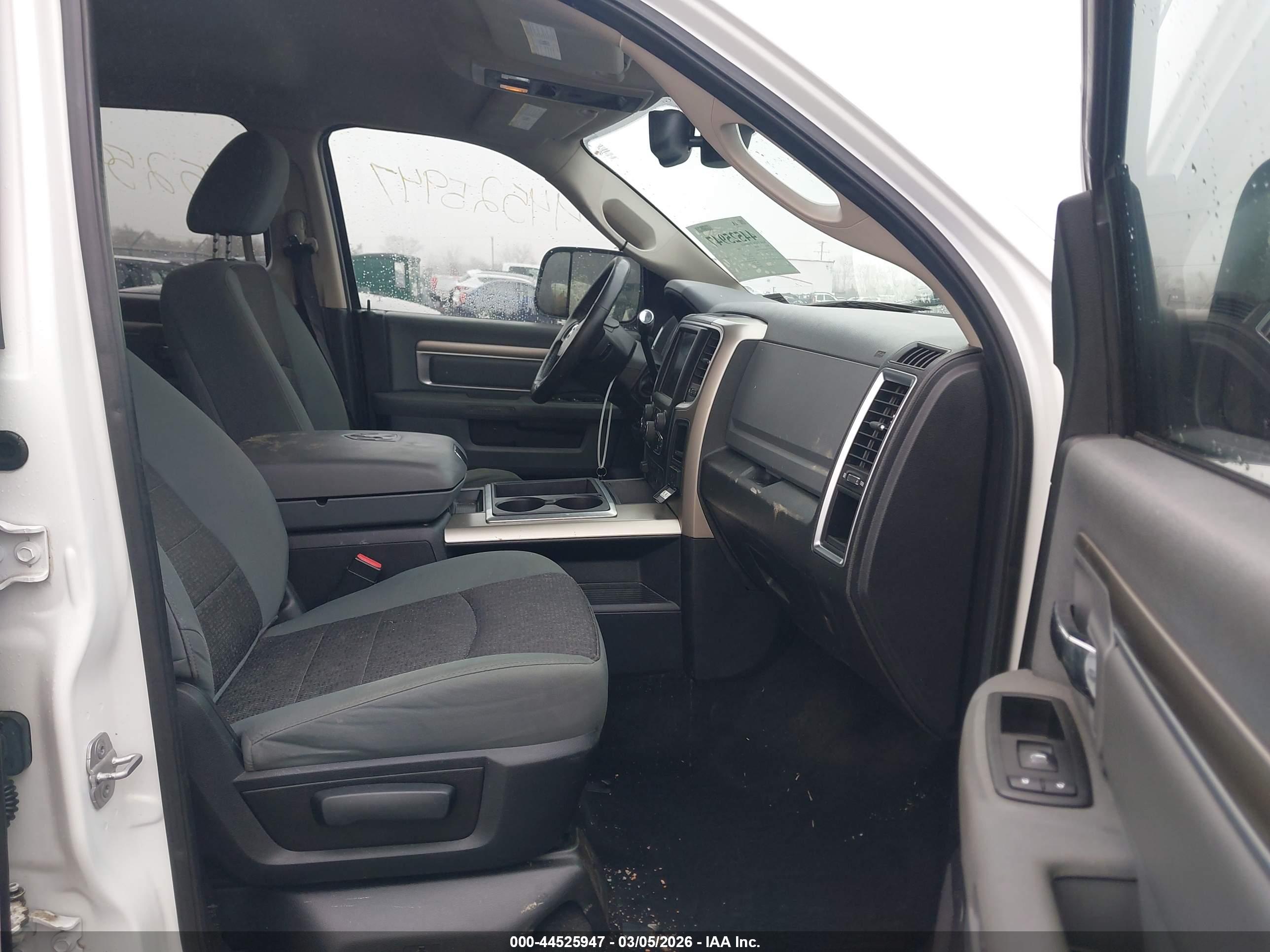 RAM 2500 image 5