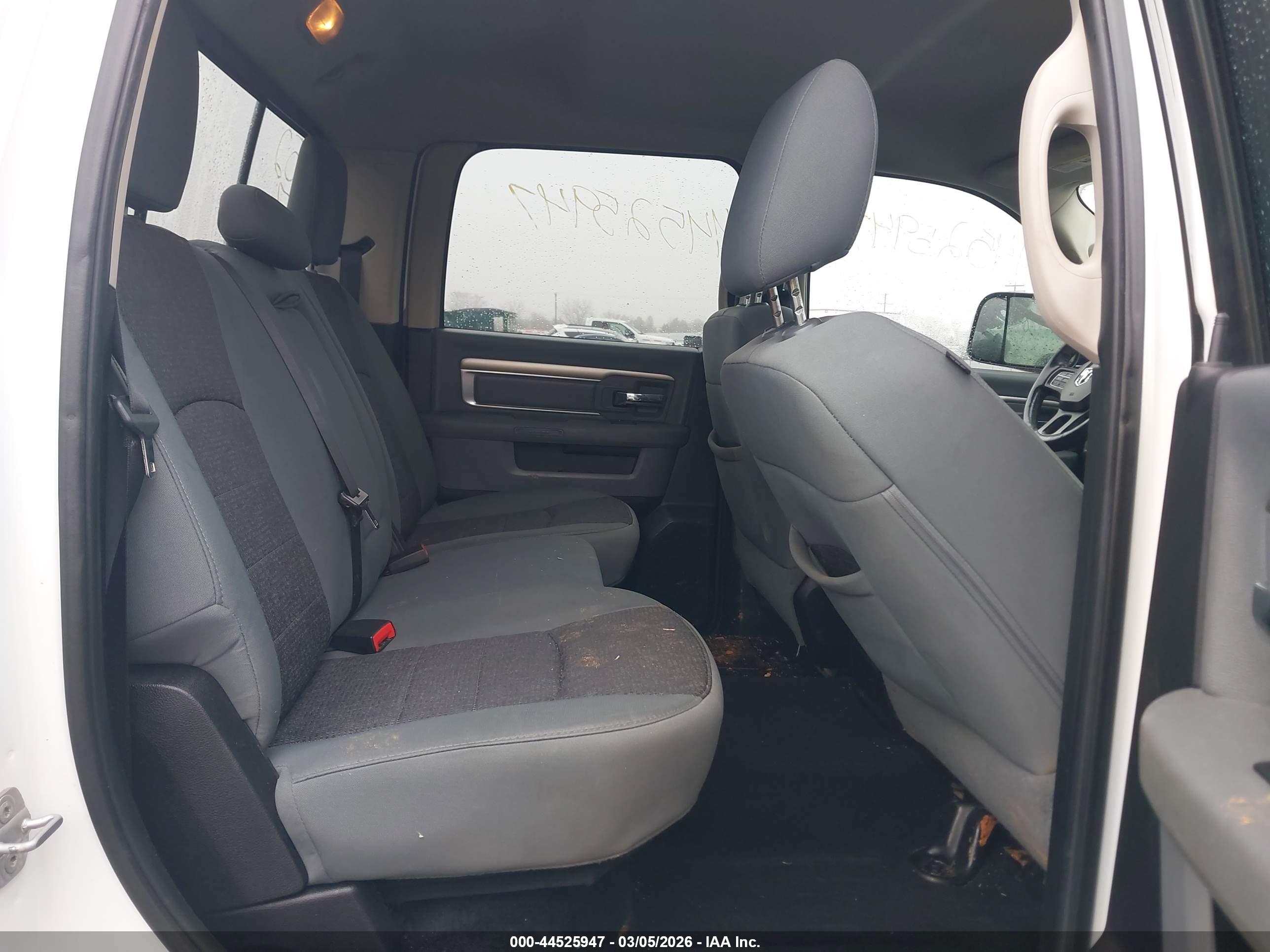 RAM 2500 image 8
