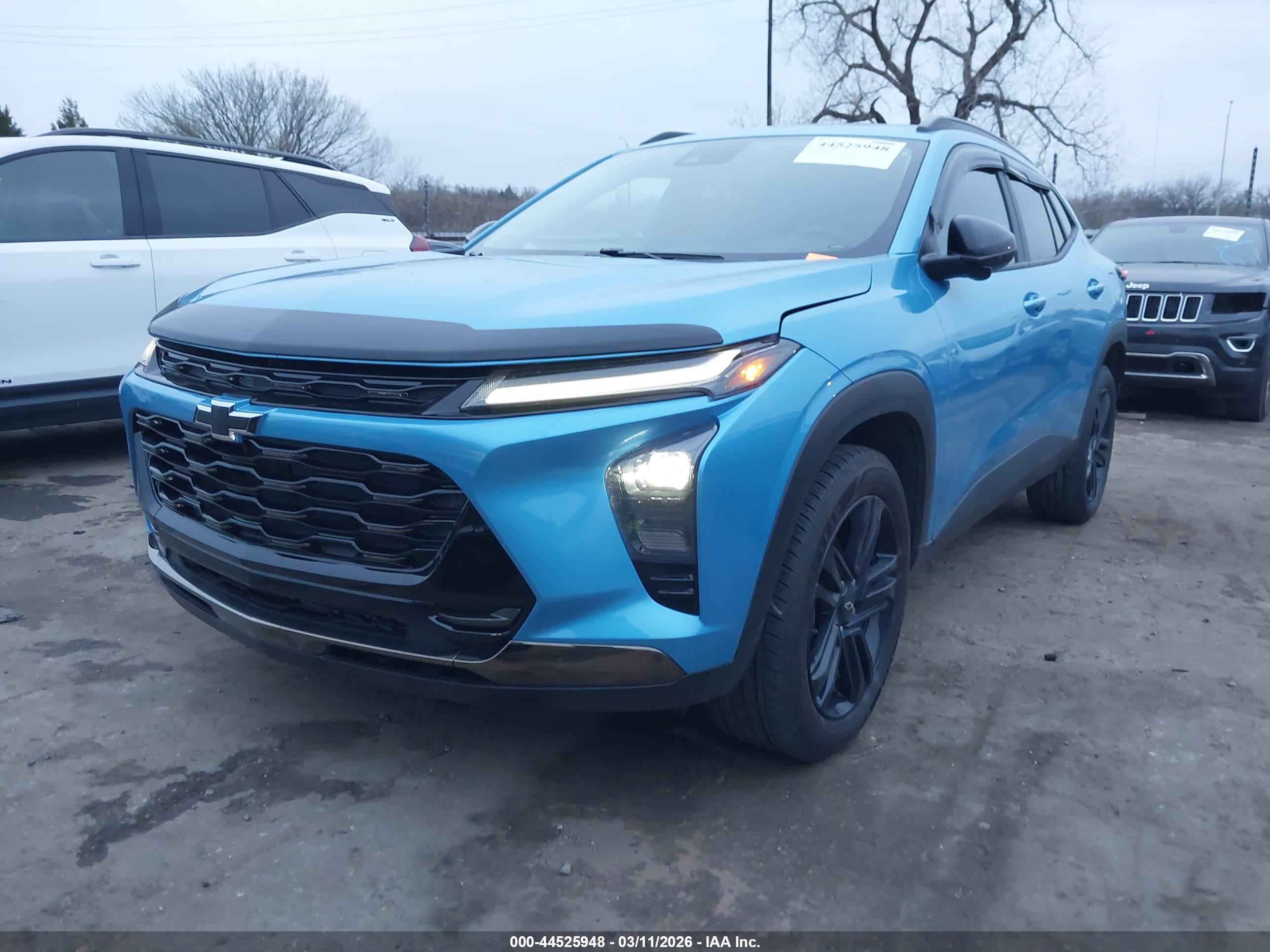 CHEVROLET TRAX image 2
