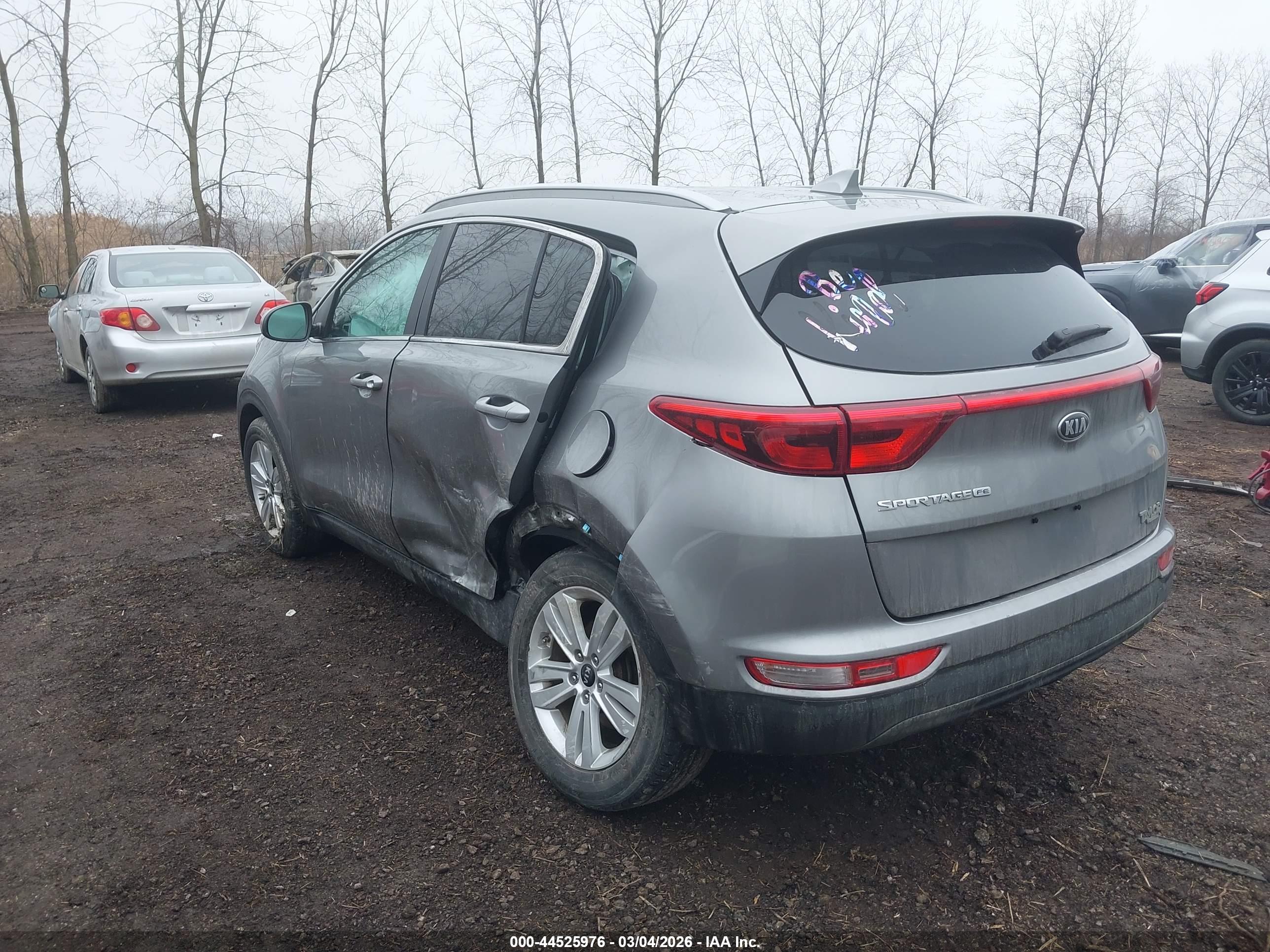 KIA SPORTAGE image 3
