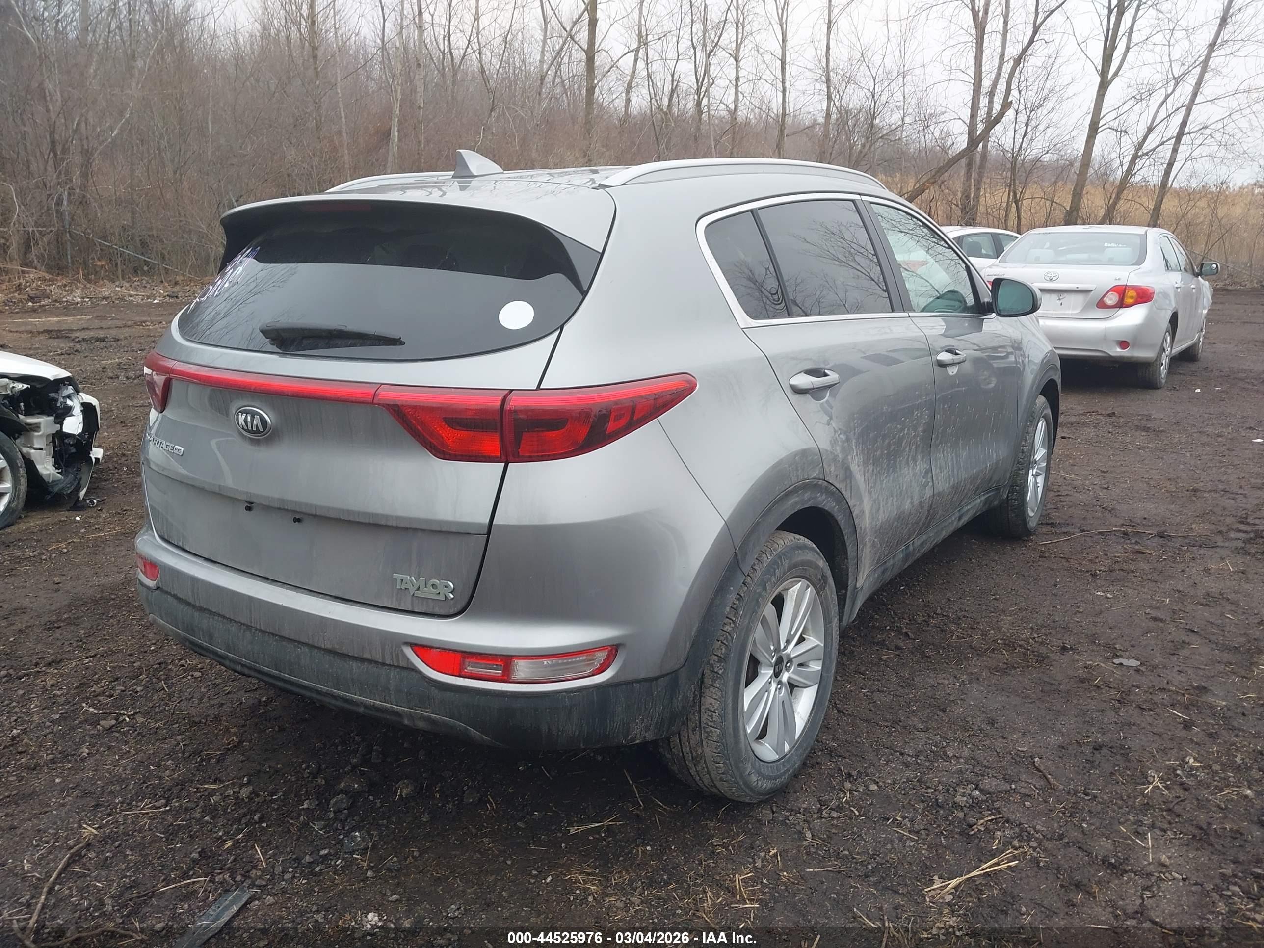 KIA SPORTAGE image 4