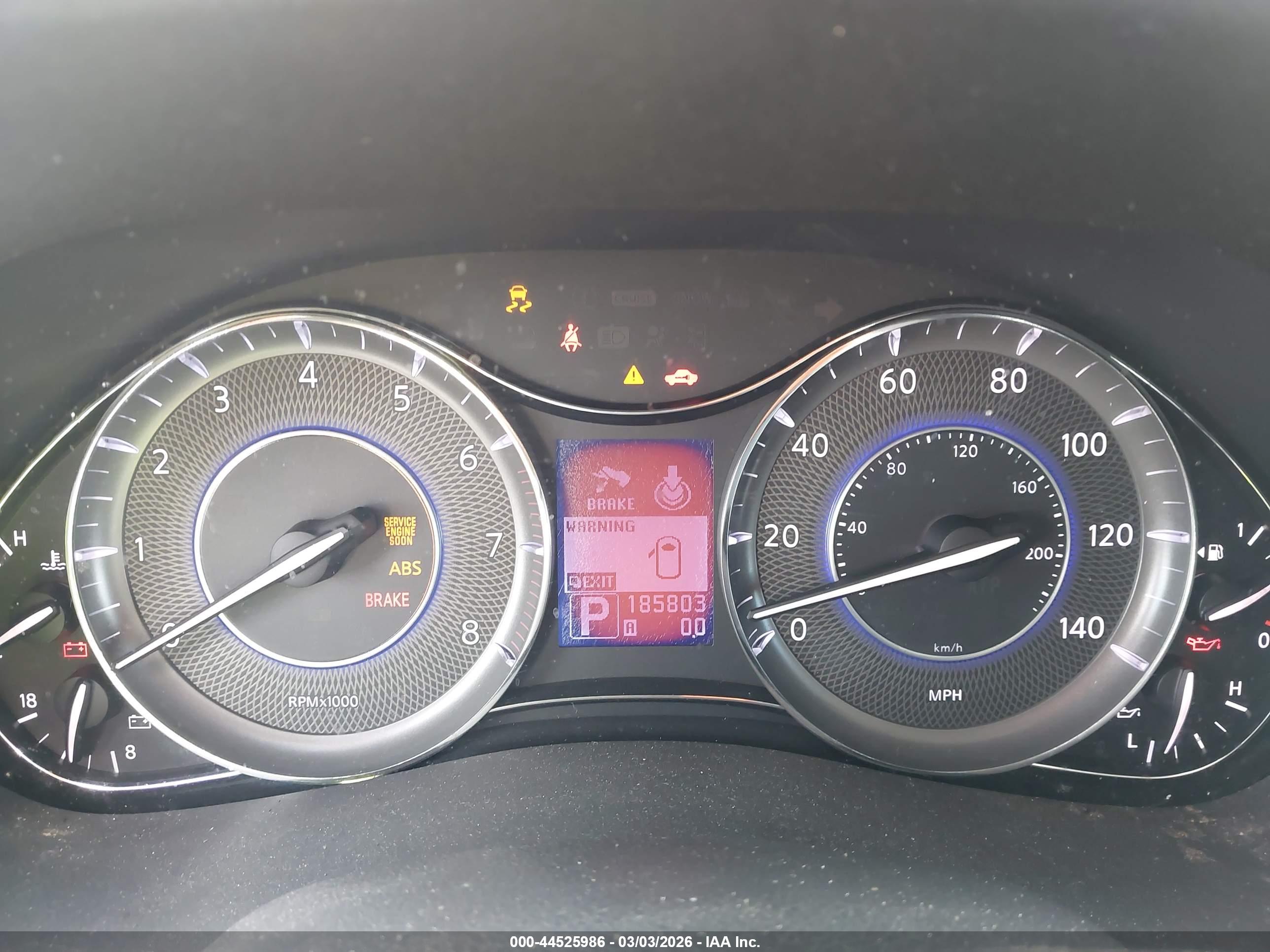 INFINITI QX56 image 7