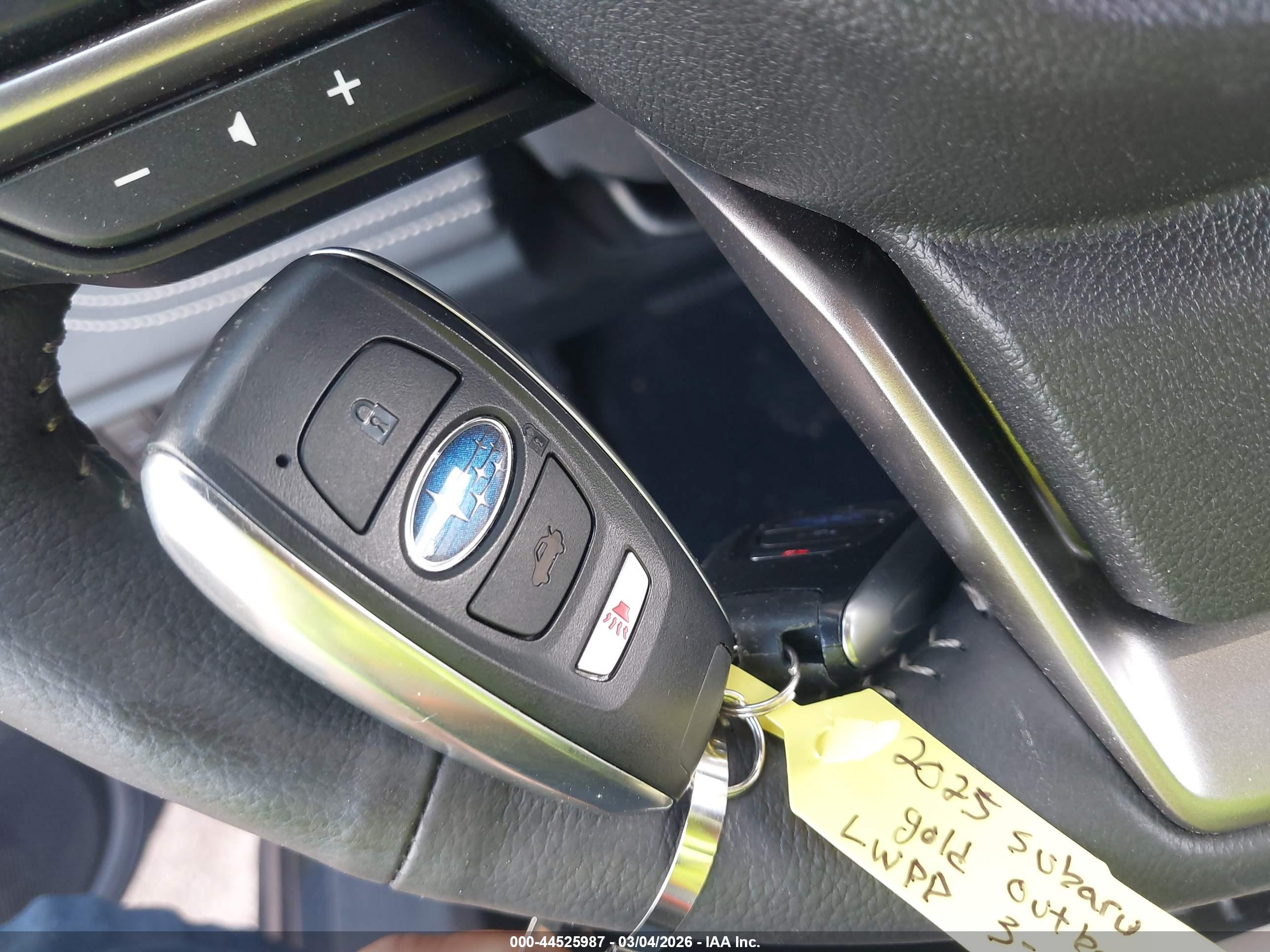 SUBARU OUTBACK image 11
