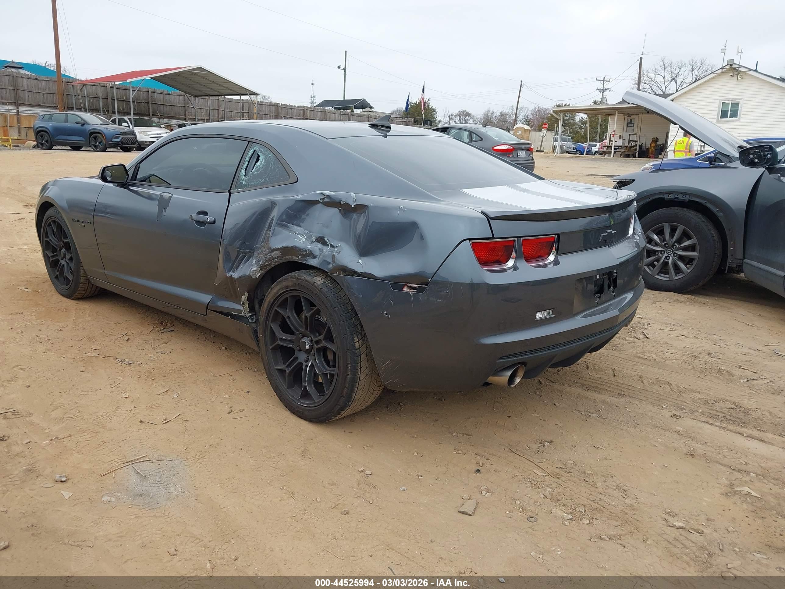 CHEVROLET CAMARO image 3