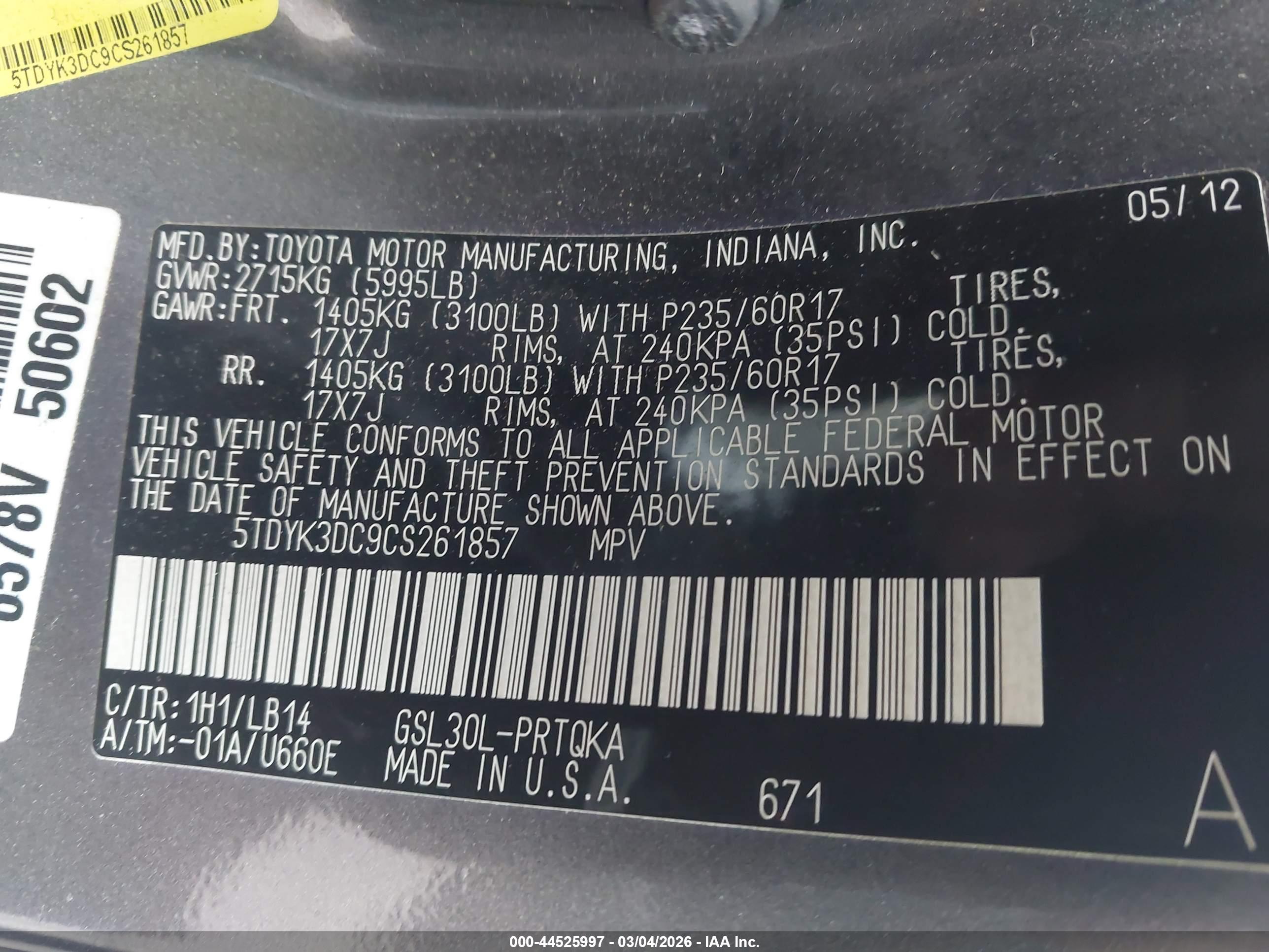 TOYOTA SIENNA image 9