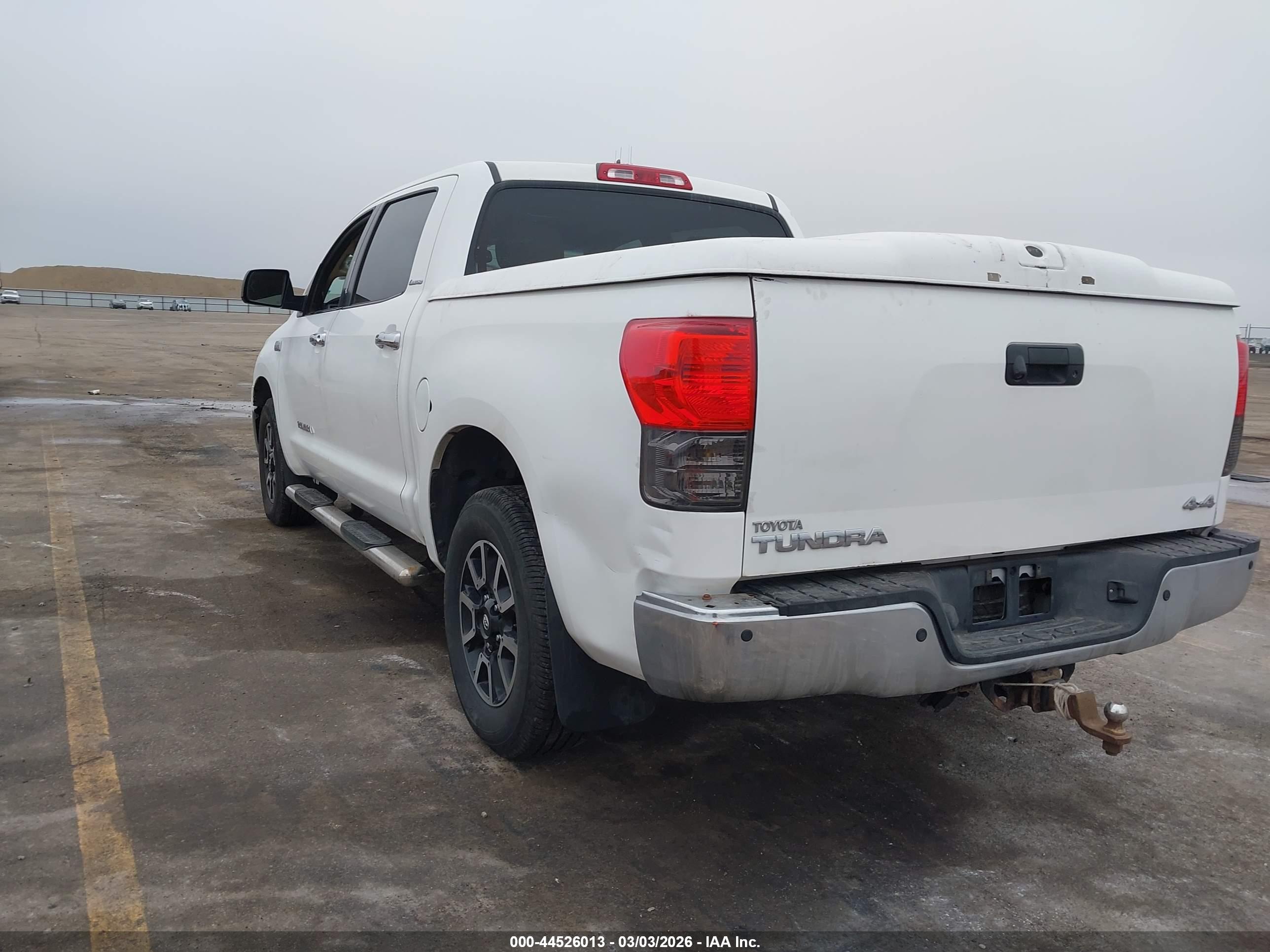 TOYOTA TUNDRA image 6