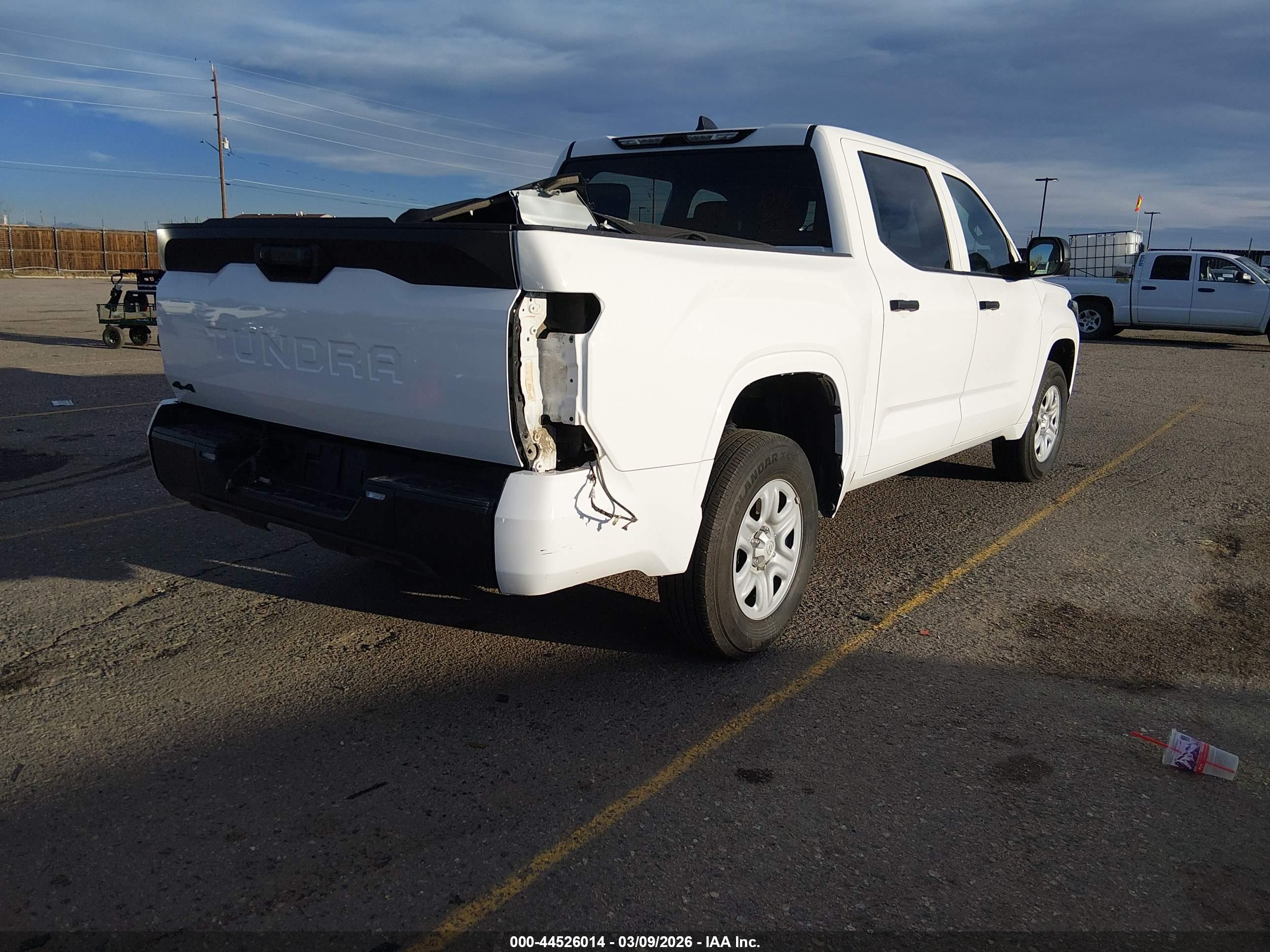 TOYOTA TUNDRA image 4