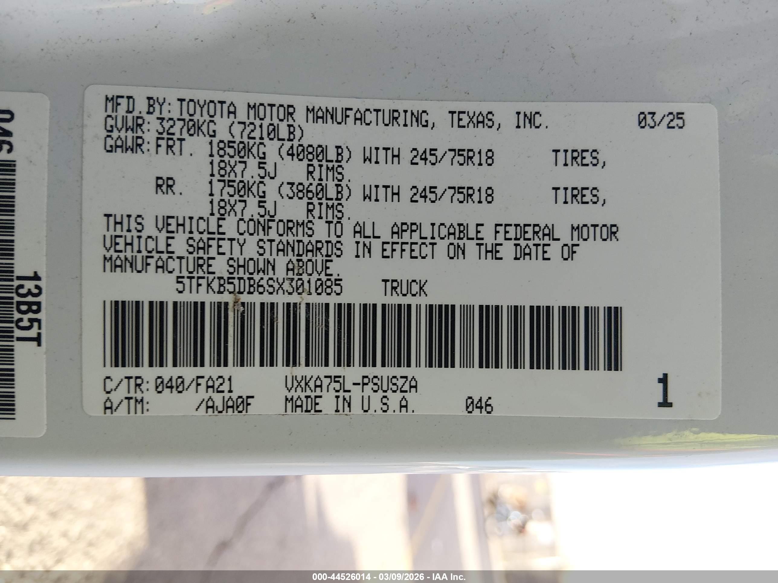 TOYOTA TUNDRA image 9
