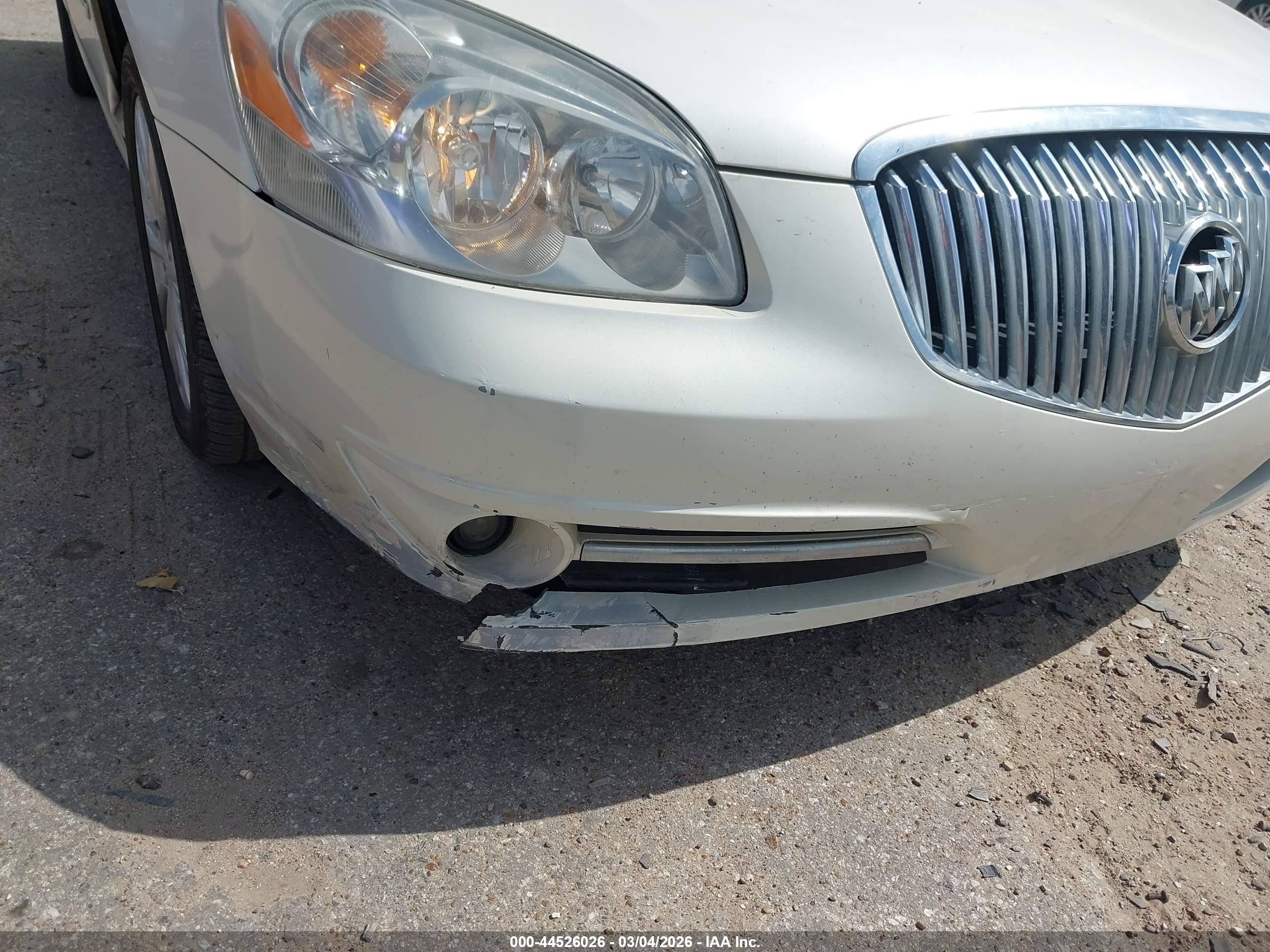 BUICK LUCERNE image 6