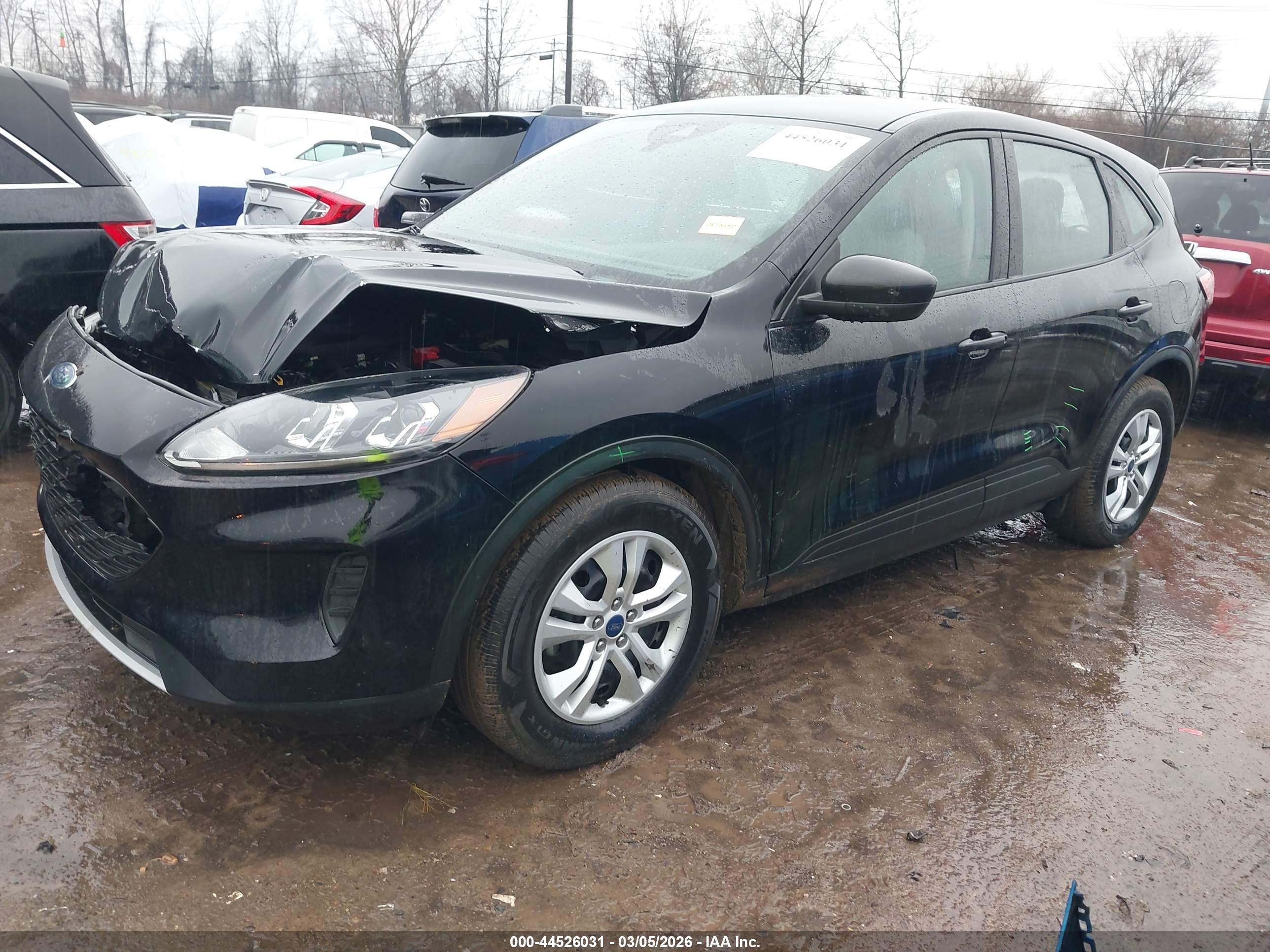 FORD ESCAPE image 2